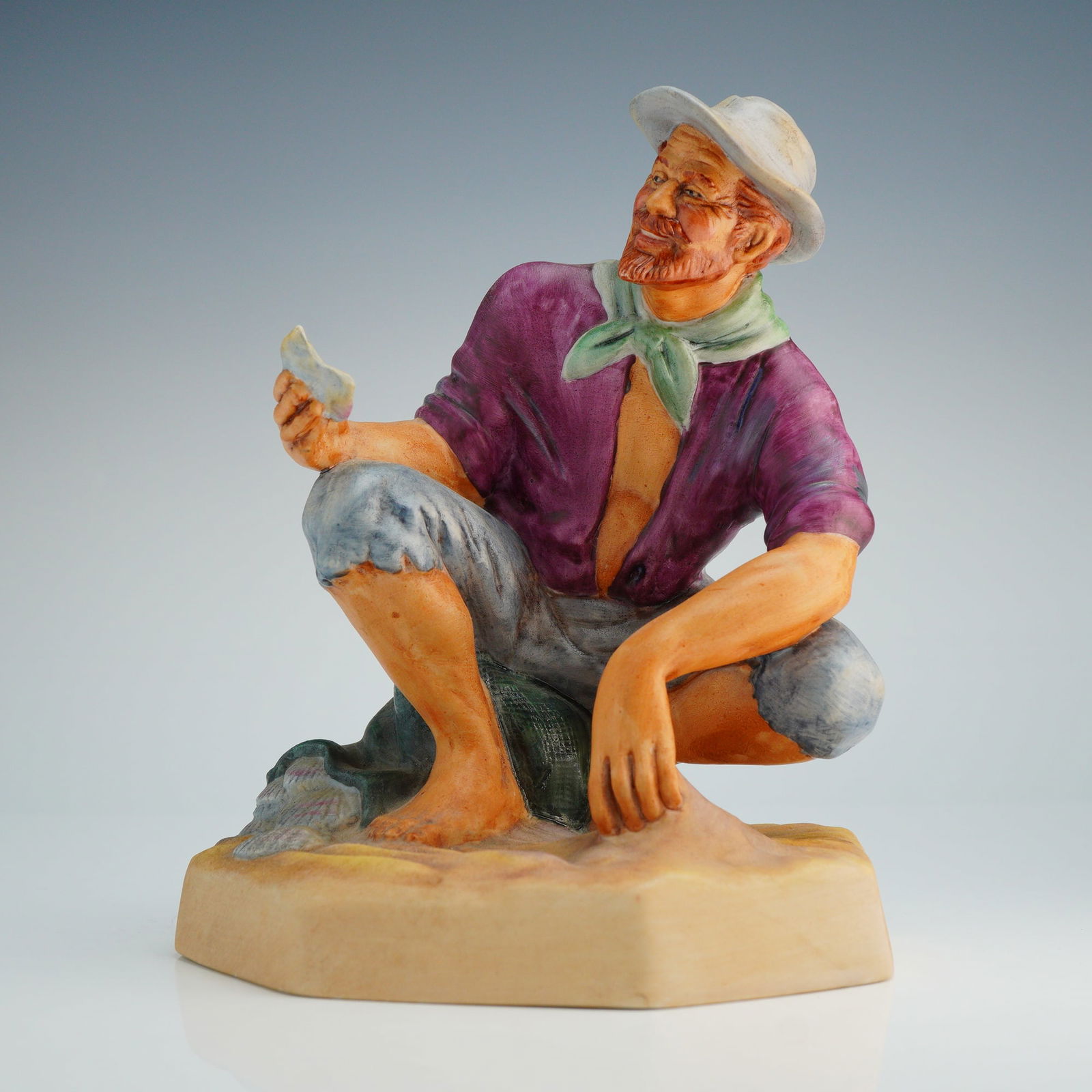Royal Doulton Figurine, Beachcomber HN2487 (1 of 4)
