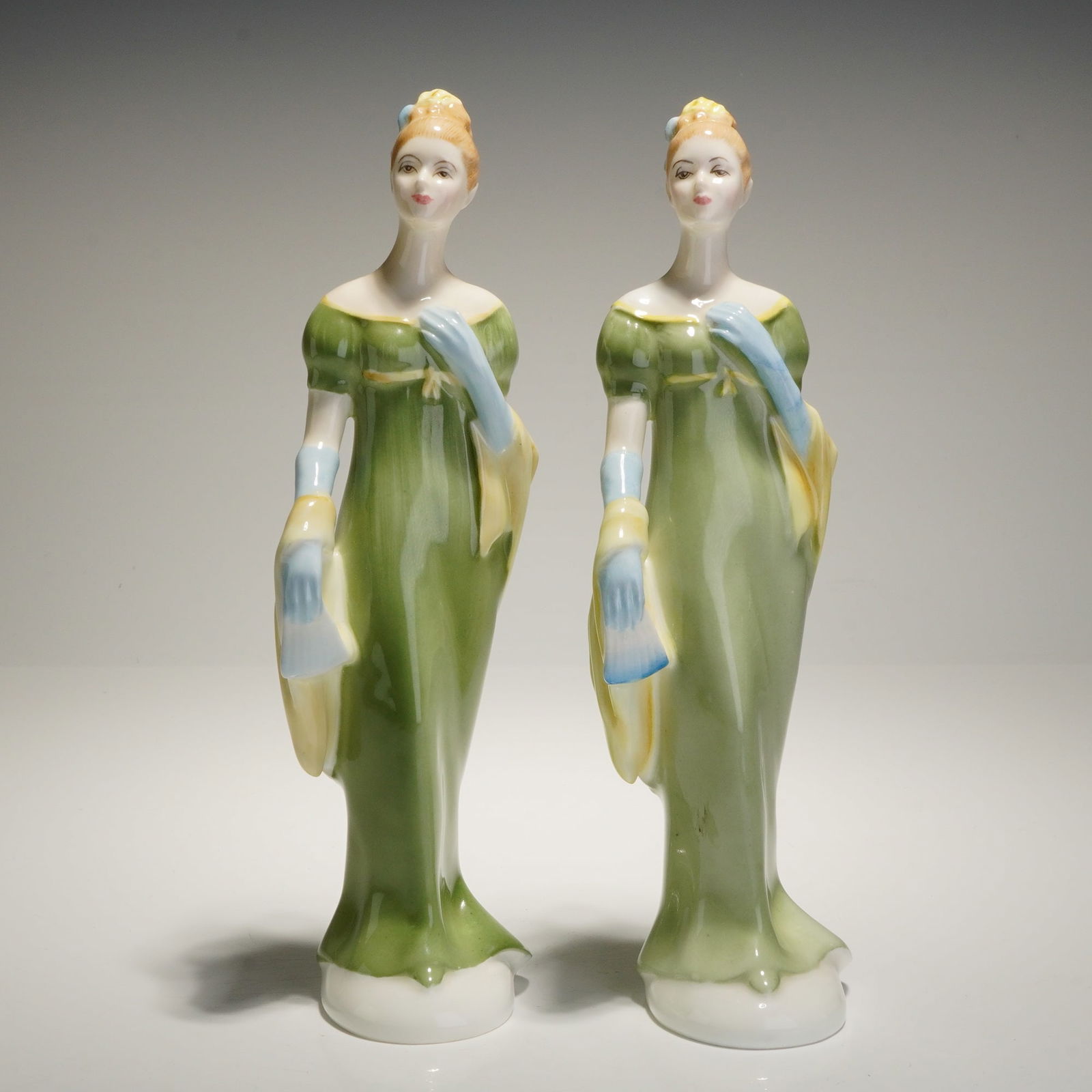 2pc Royal Doulton Porcelain Figurines, Lorna HN2311 (1 of 4)