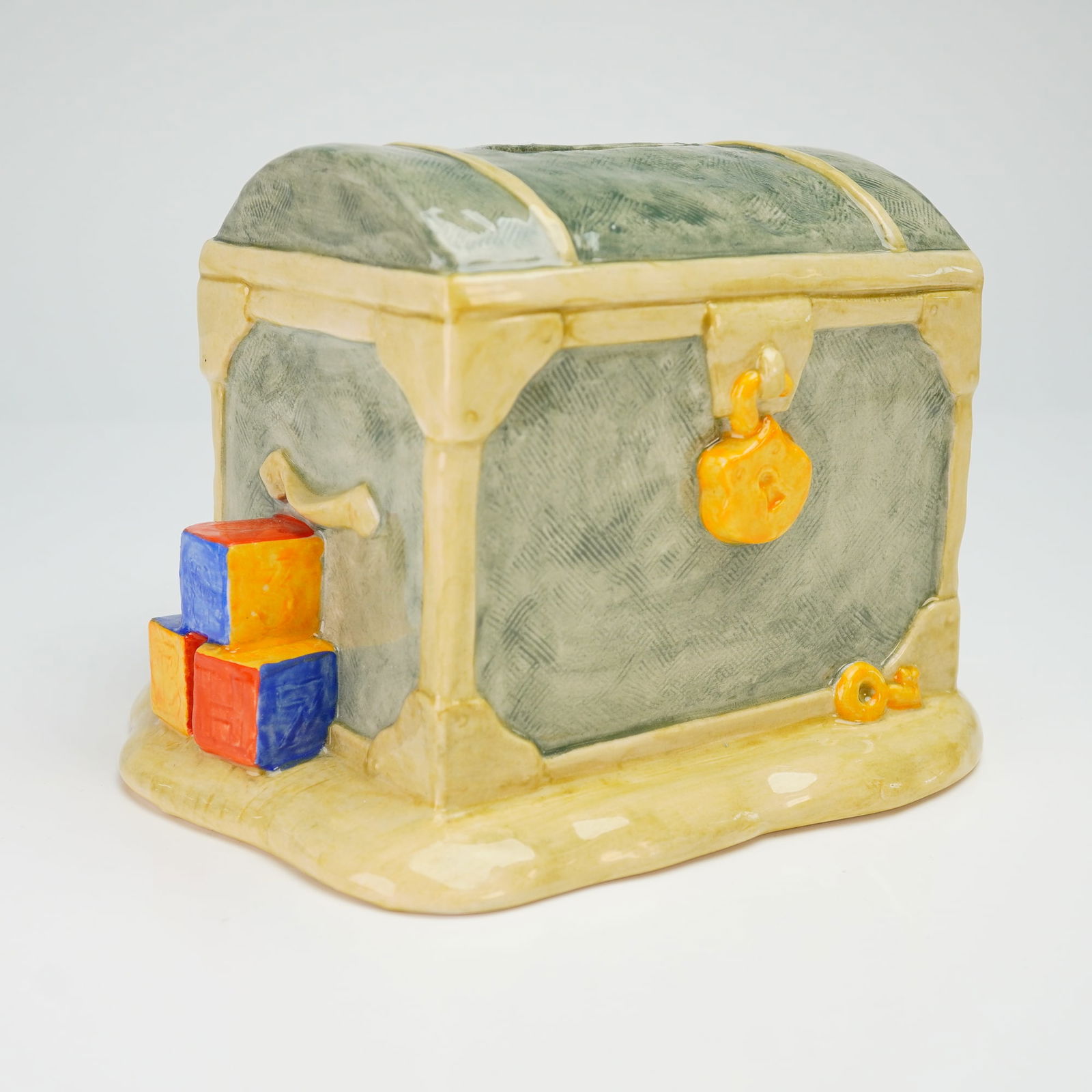 Brambly Hedge by Royal Doulton Money Bank, Wilfred and the Toy Chest DBH35 (1 of 4)