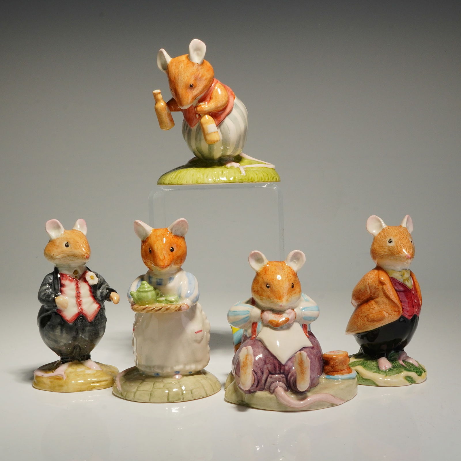 5pc Royal Doulton Brambly Hedge Figurines- DBH4, 6, 38, 46 & 47 (1 of 5)