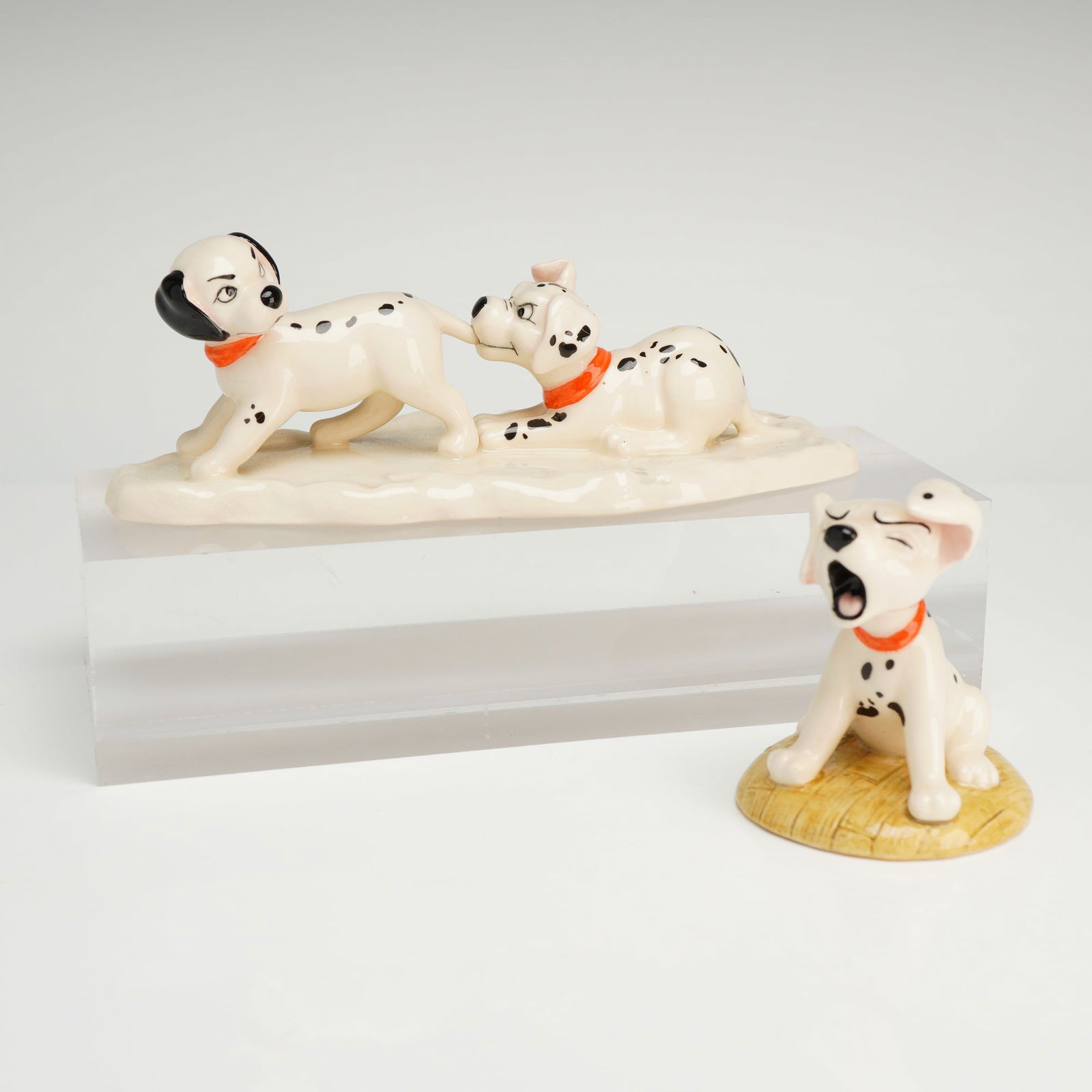 A Pair of Royal Doulton Disney 101 Dalmatians Figurines (1 of 3)