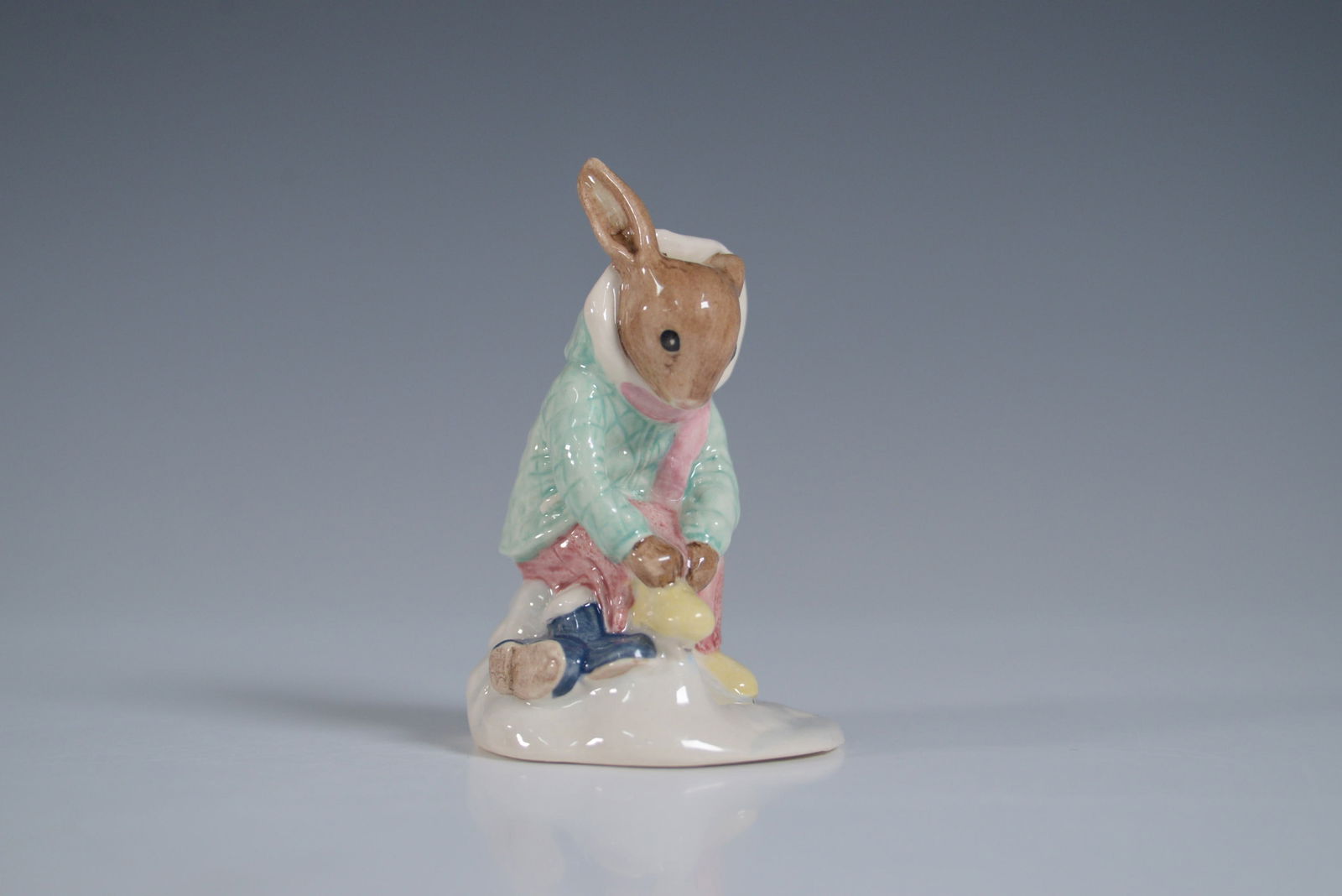 Royal Doulton Bunnykins Figurine, Girl Skater DB153 (1 of 4)
