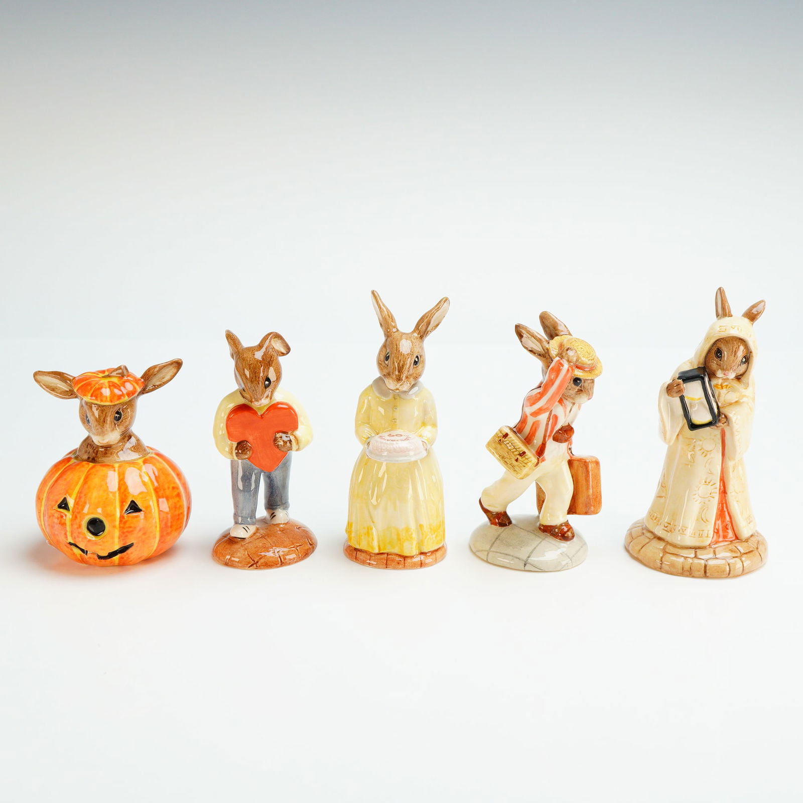 5pc Royal Doulton Bunnykins Figurines- DB 229 DB 130 DB 154 DB 137 & DB 132 (1 of 3)