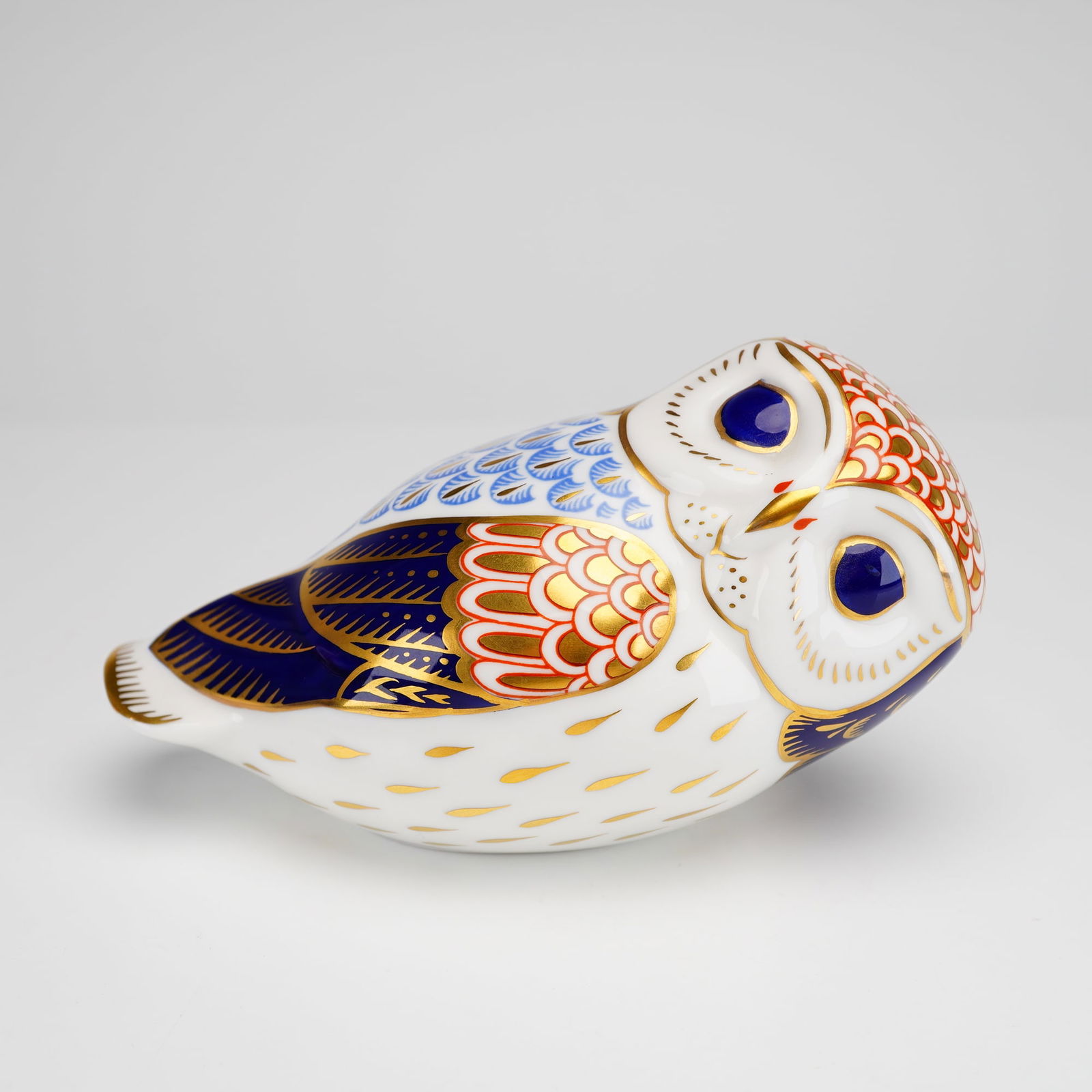 Royal Crown Derby Bone China Imari Paperweight, Owl (1 of 4)