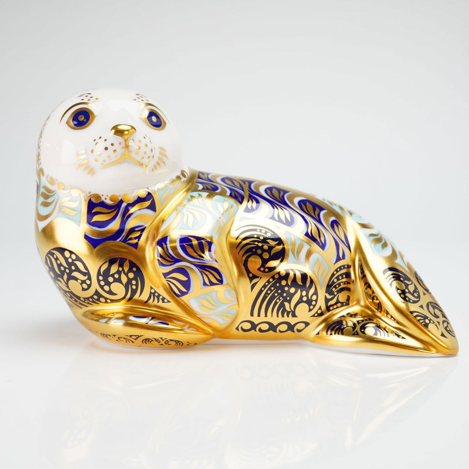 Royal Crown Derby Paperweight Harbour Seal (1 of 5)