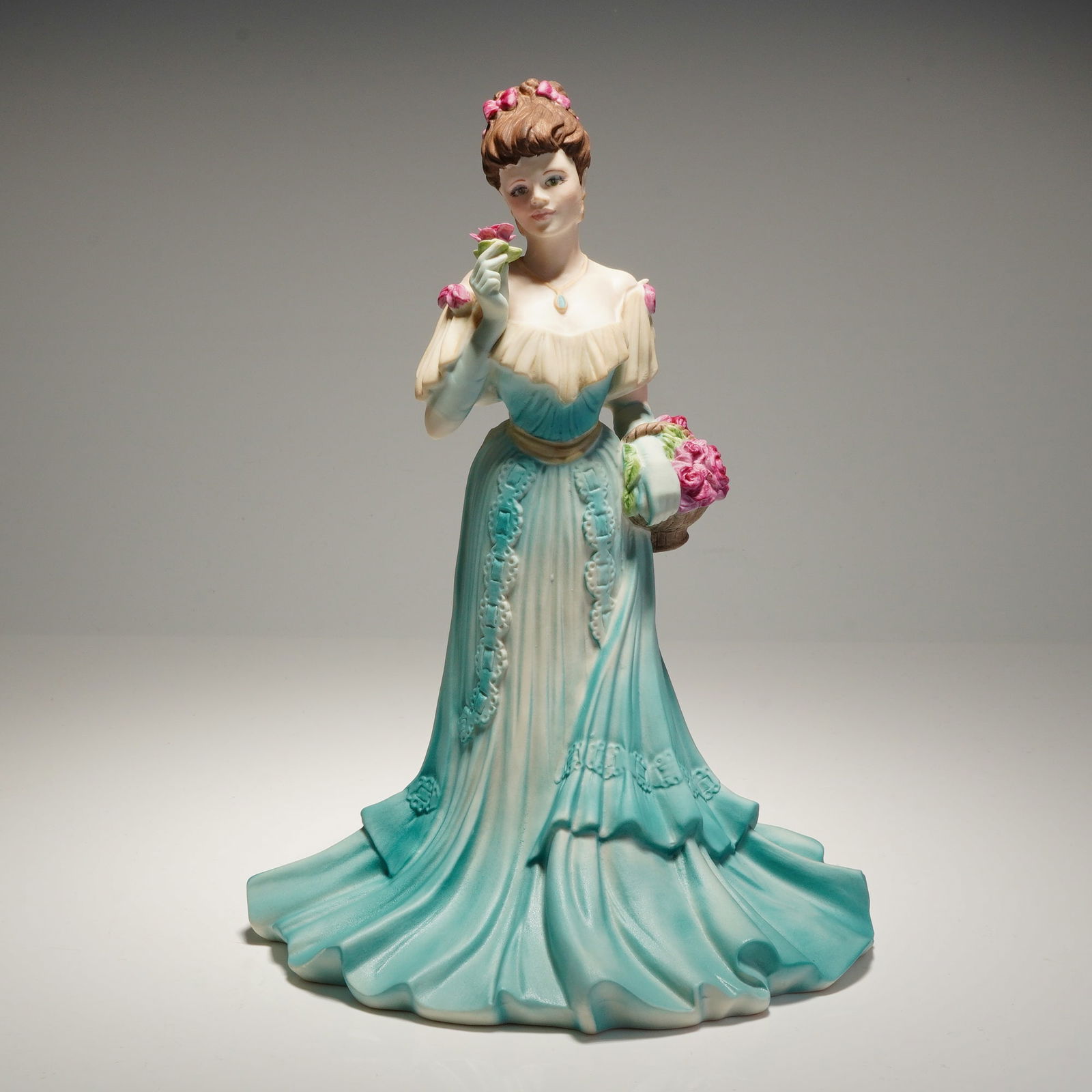 Coalport Age of Elegance Summer Fragrance Figurine Issued 1997 (1 of 4)