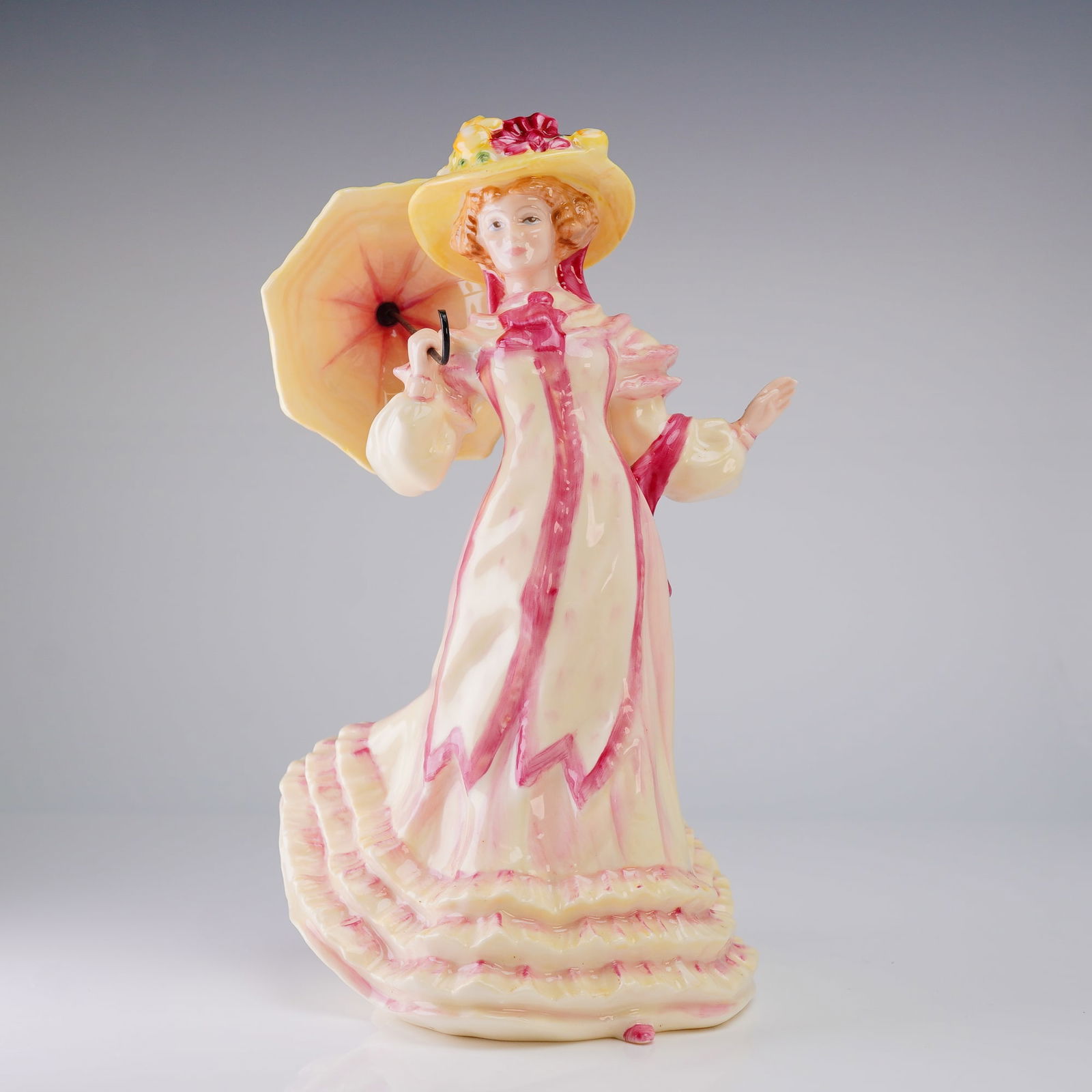 Royal Doulton Figurine Springtime HN3477 (1 of 4)