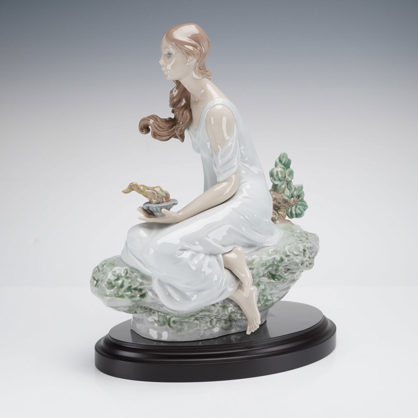 Lladro Porcelain Figurine, The Muse 1007703 (1 of 5)