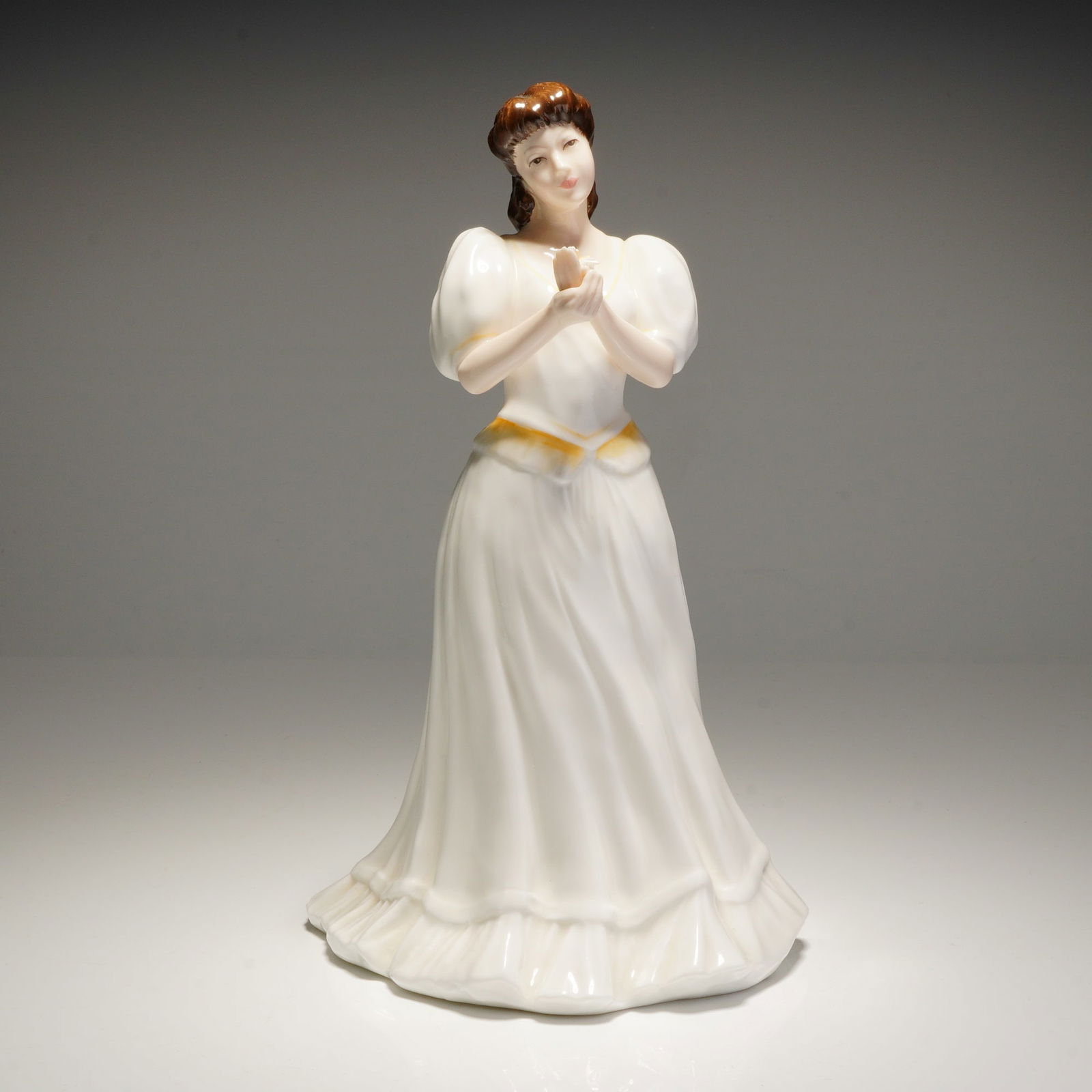 Royal Doulton Figurine Maria HN 3381 (1 of 4)