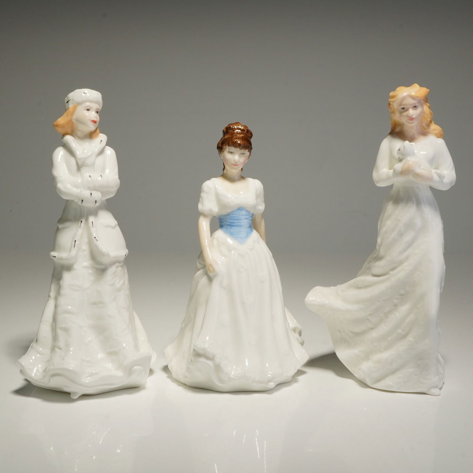 3pc Royal Doulton Figurines, Melody HN4117, Love HN4640, & Loving HN3389 (1 of 5)