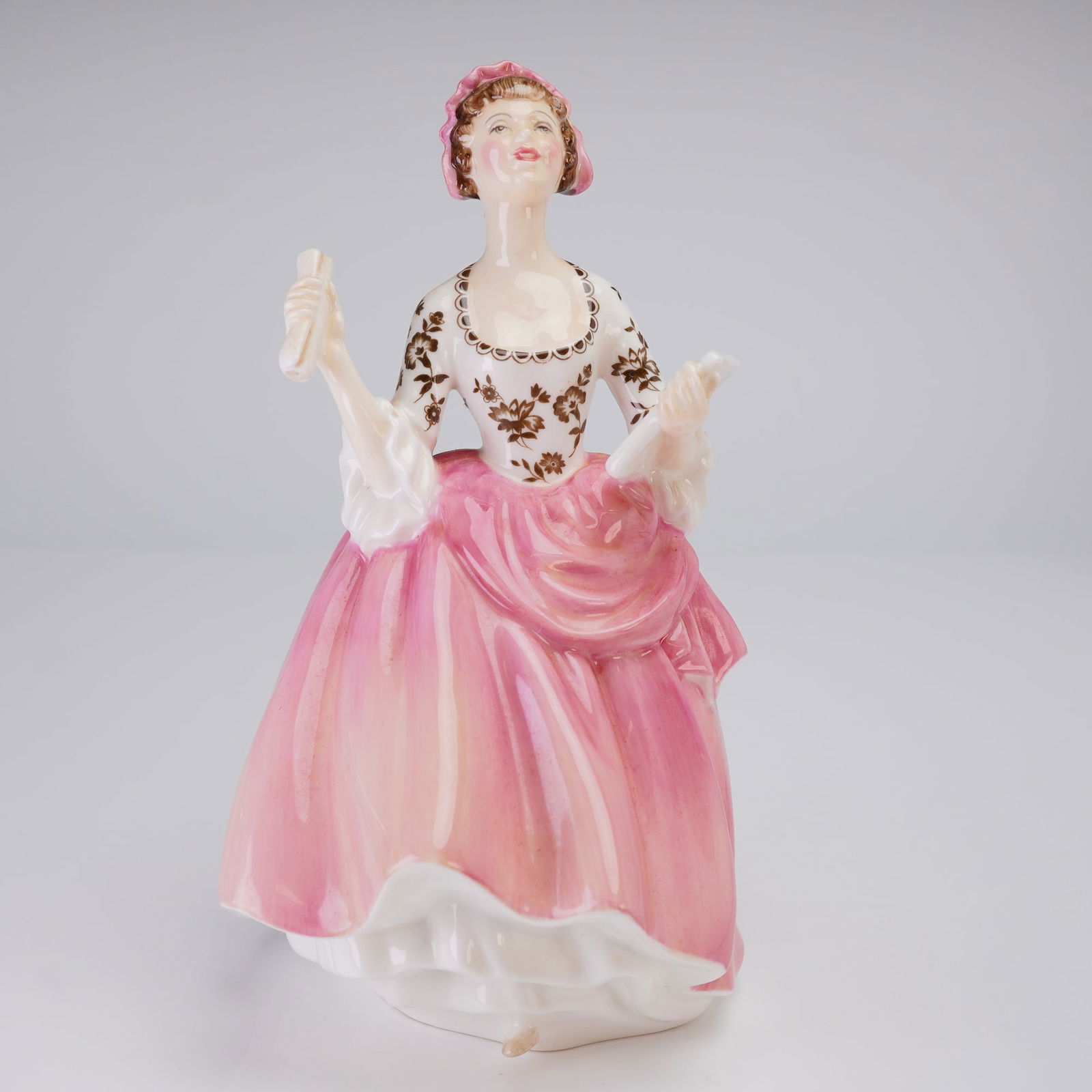 Royal Doulton Figurine Ballad Seller HN2266 (1 of 4)