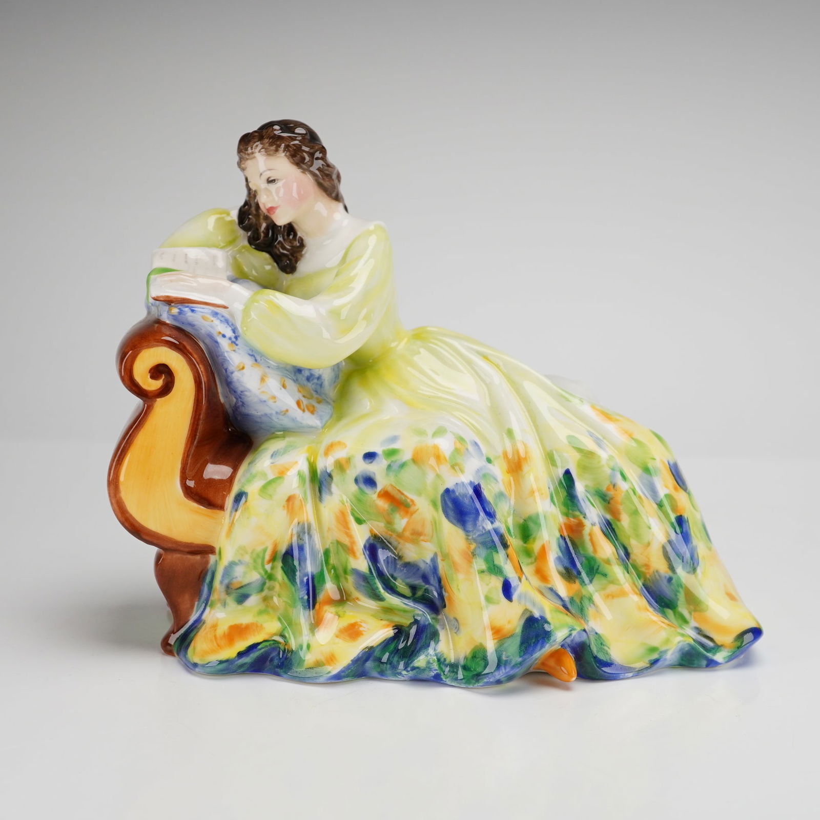 Royal Doulton Solitude HN 2810 Bone China Figurine (1 of 3)