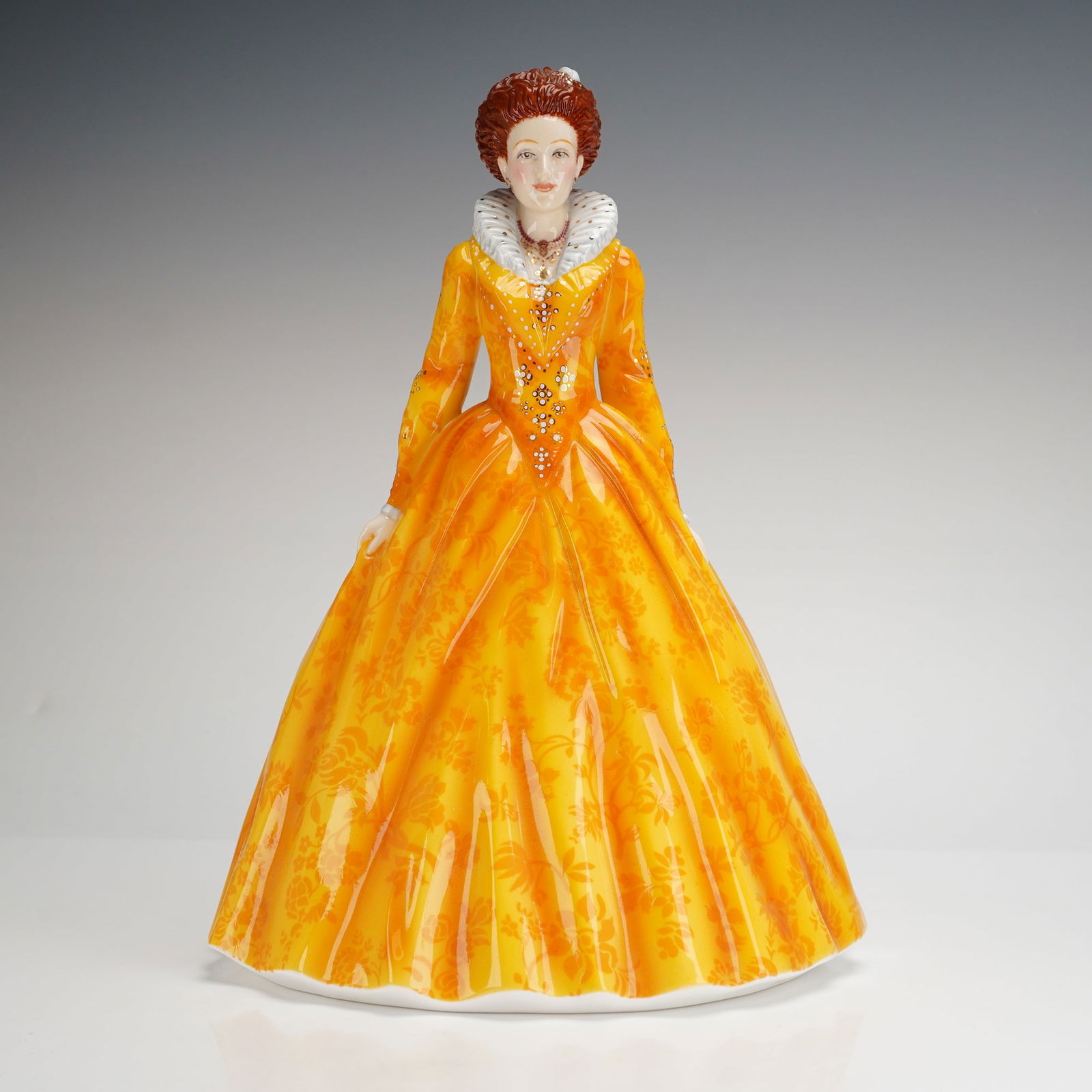 Royal Doulton Young Queens Queen Elizabeth I Figurine HN5704 (1 of 4)