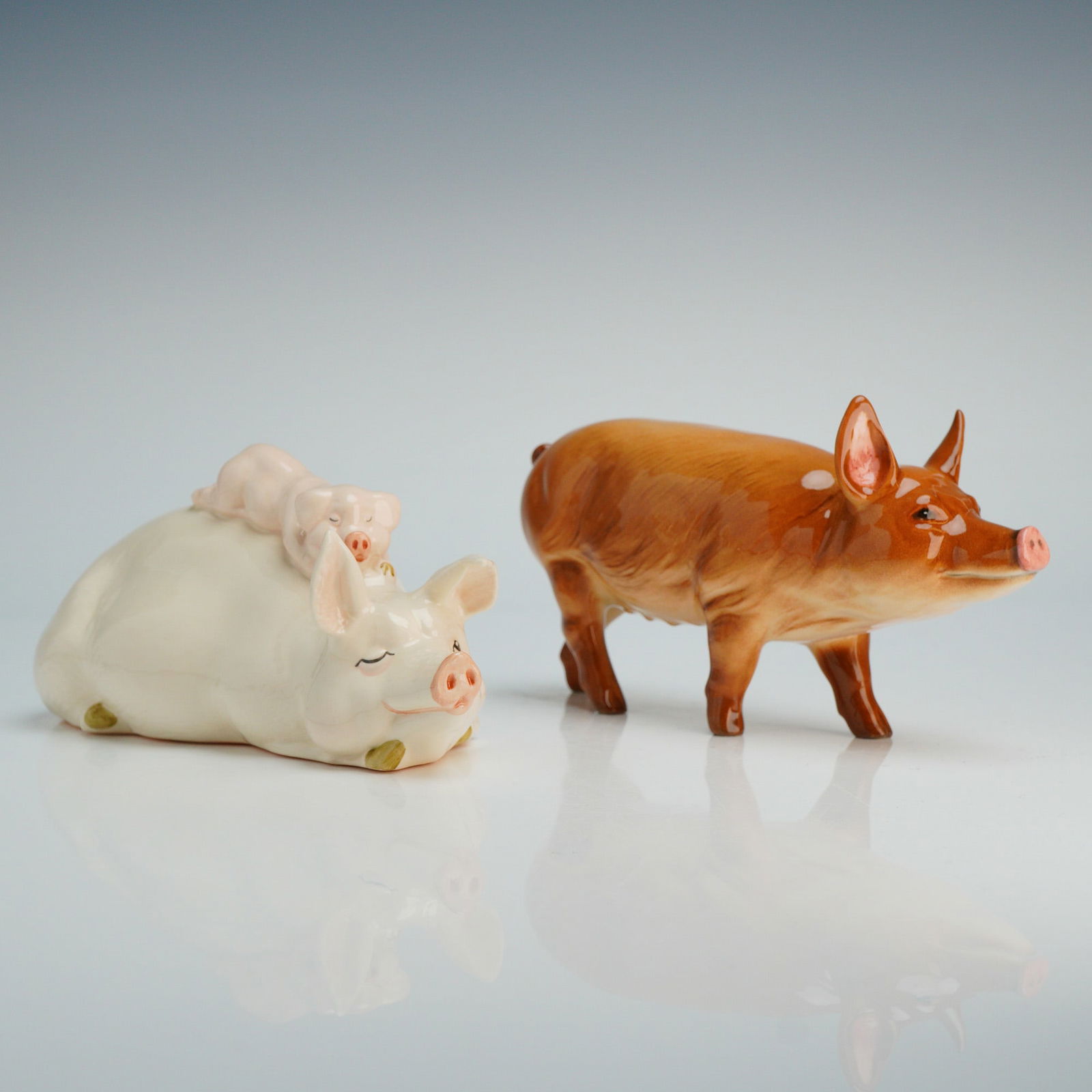 2pc Beswick Hand-Made Pig Figurines, Tamworth Sow and Pig & Piglet (1 of 5)