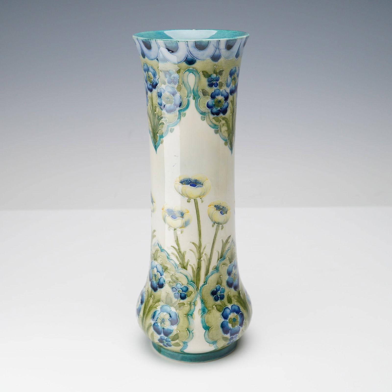 William Moorcroft James Macintyre Vase, Tulip and Forget Me Nots (1 of 8)