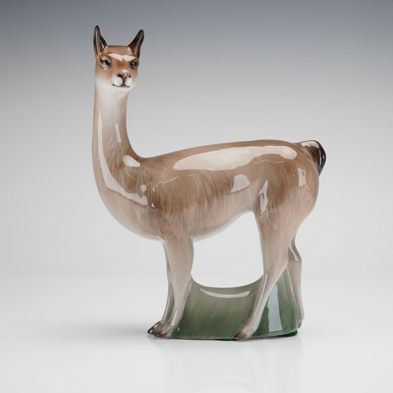 Royal Doulton Bone China Figurine, Llama HN2665 (1 of 3)