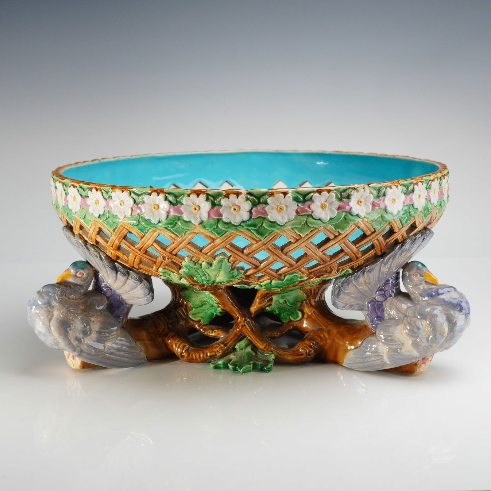 Minton Majolica Pigeon Centerpiece Bowl (1 of 5)