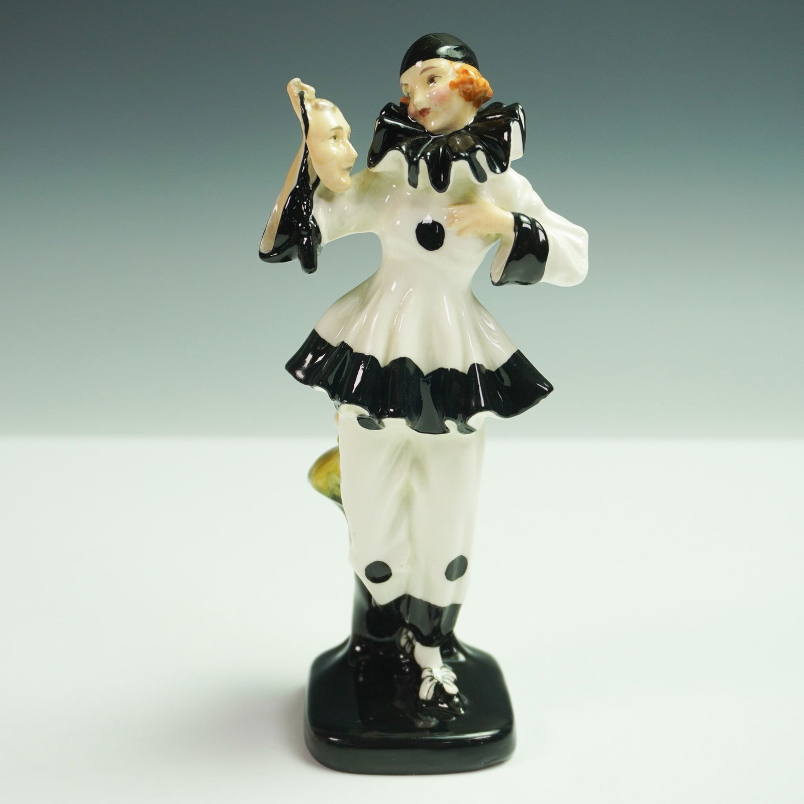 Royal Doulton Figurine, The Mask HN657 (1 of 4)