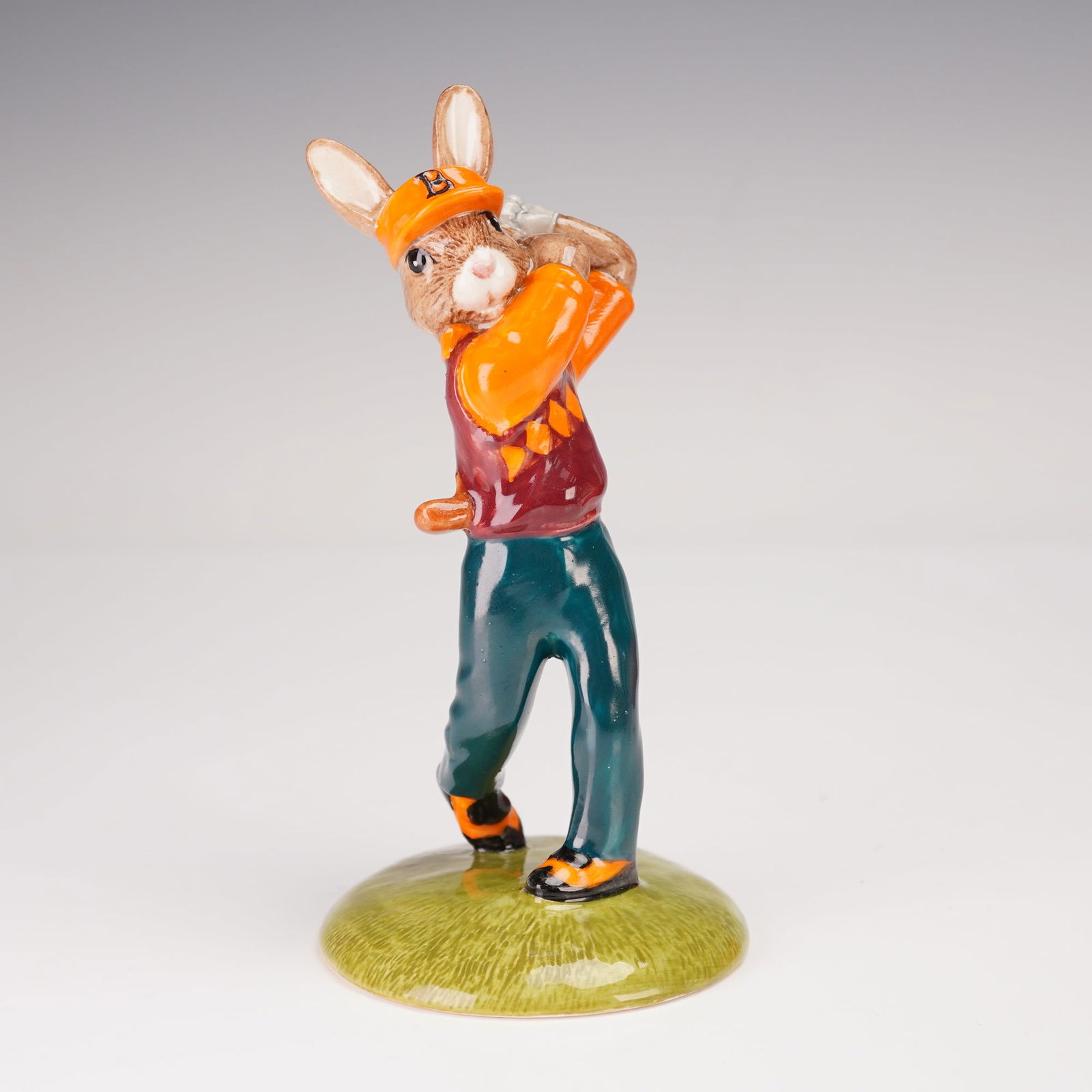 Royal Doulton Colorway Bunnykins Figurine, Golfer DB255 (1 of 5)