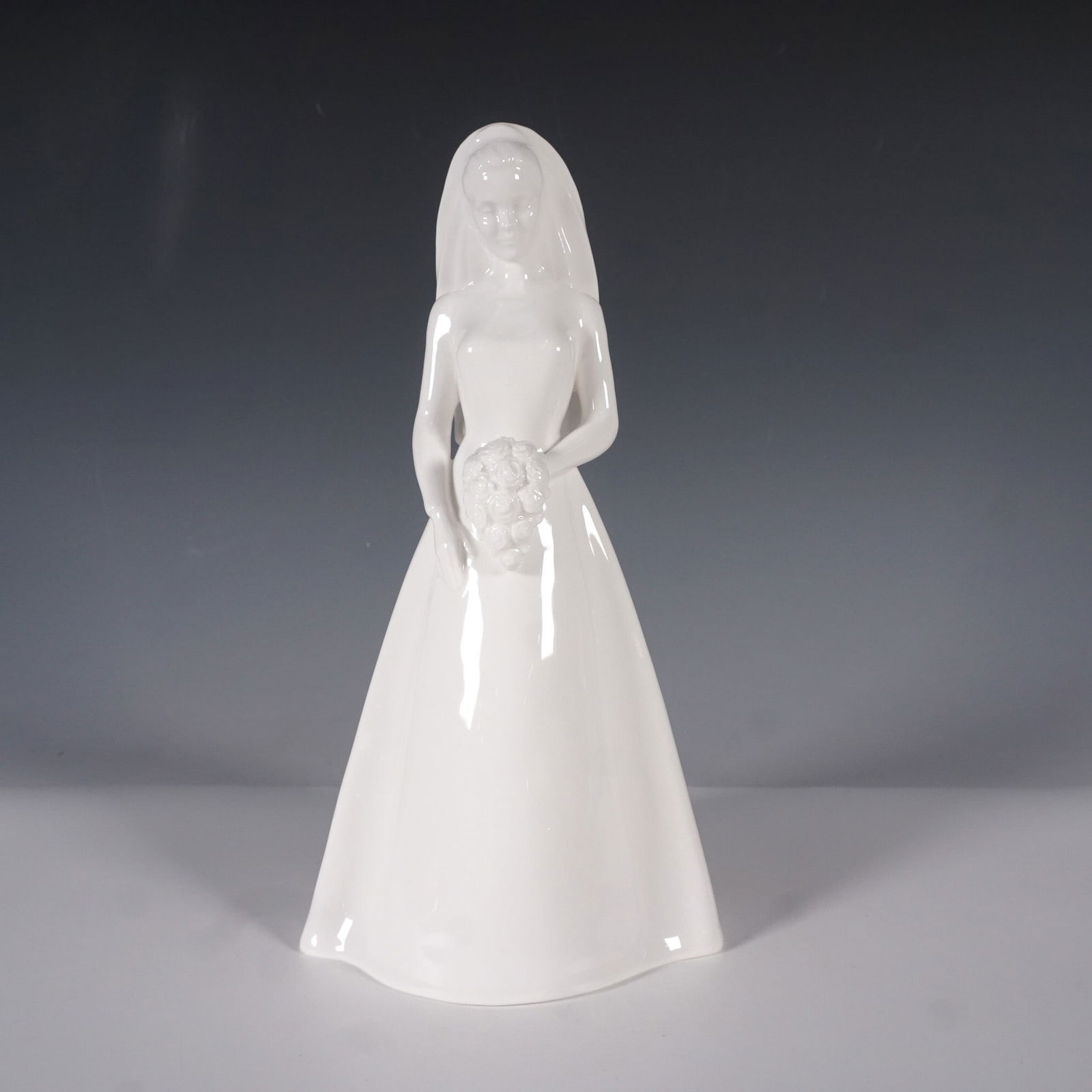 Coalport Moments The Bride Figurine (1 of 5)