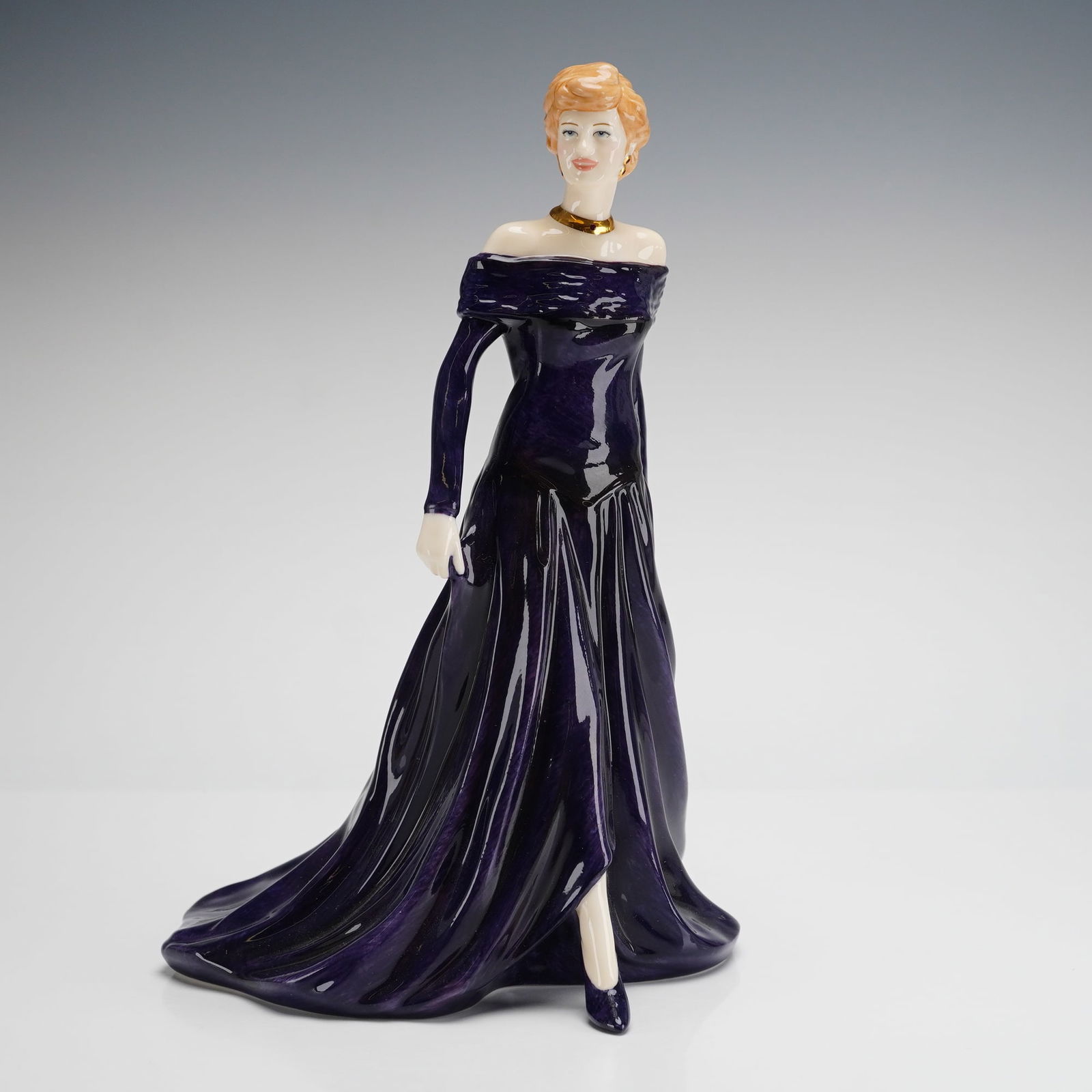Royal Doulton Figurine, Diana Princess of Wales HN5066 (1 of 3)