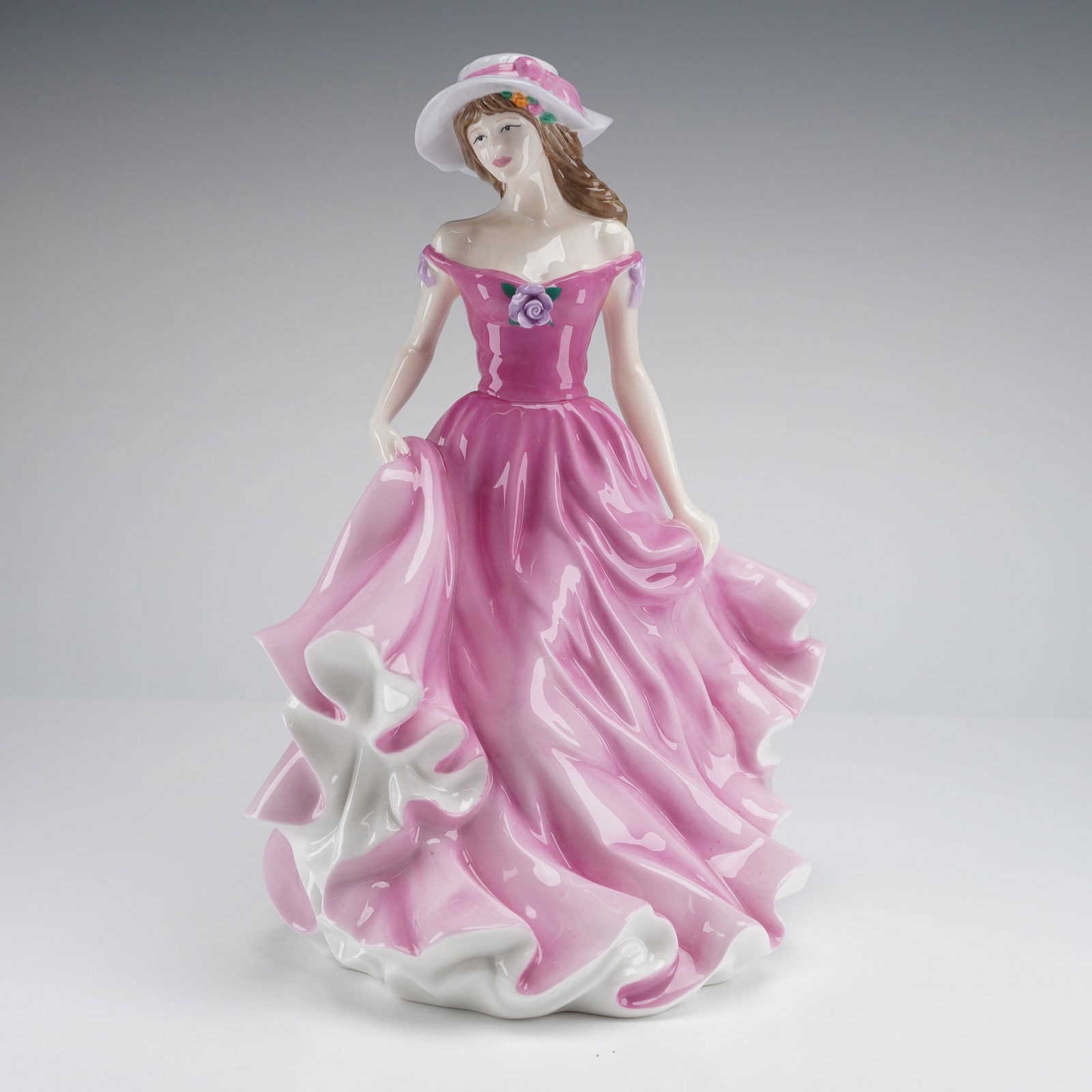Royal Doulton Figurine, Especially For You HN 4750 (1 of 3)
