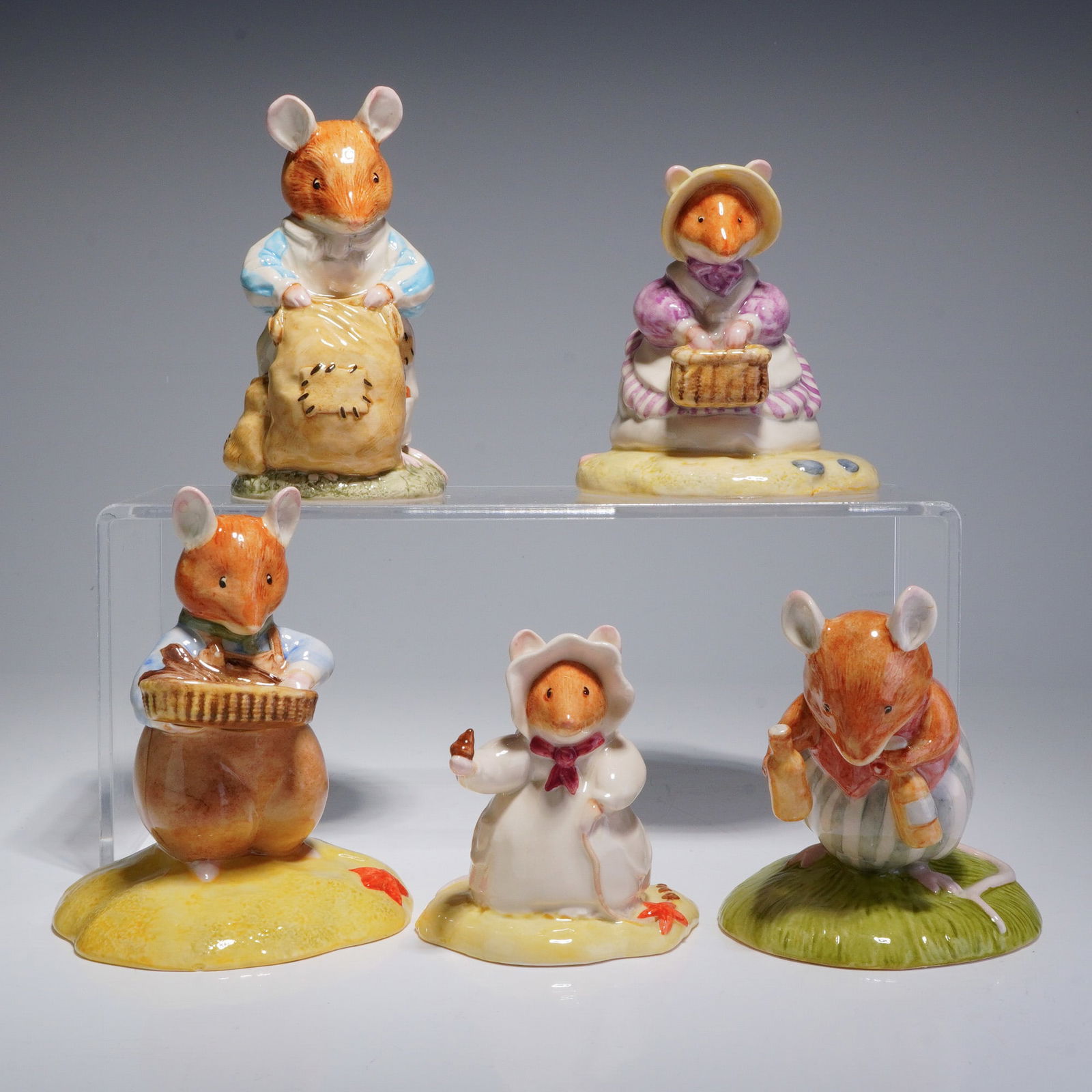 Five Royal Doulton Brambly Hedge Figurines - DVH37, 38, 39, 40 & 43 (1 of 6)