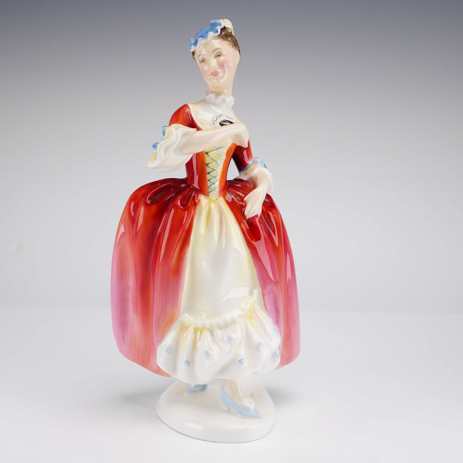 Royal Doulton Figurine Masquerade HN2259 (1 of 3)