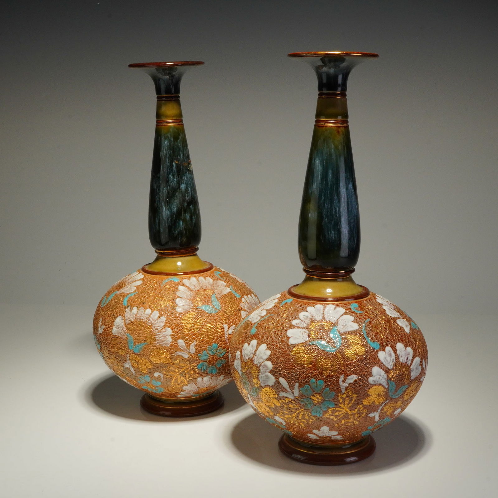 2pc Royal Doulton Slaters Patent Gilt Vases (1 of 5)