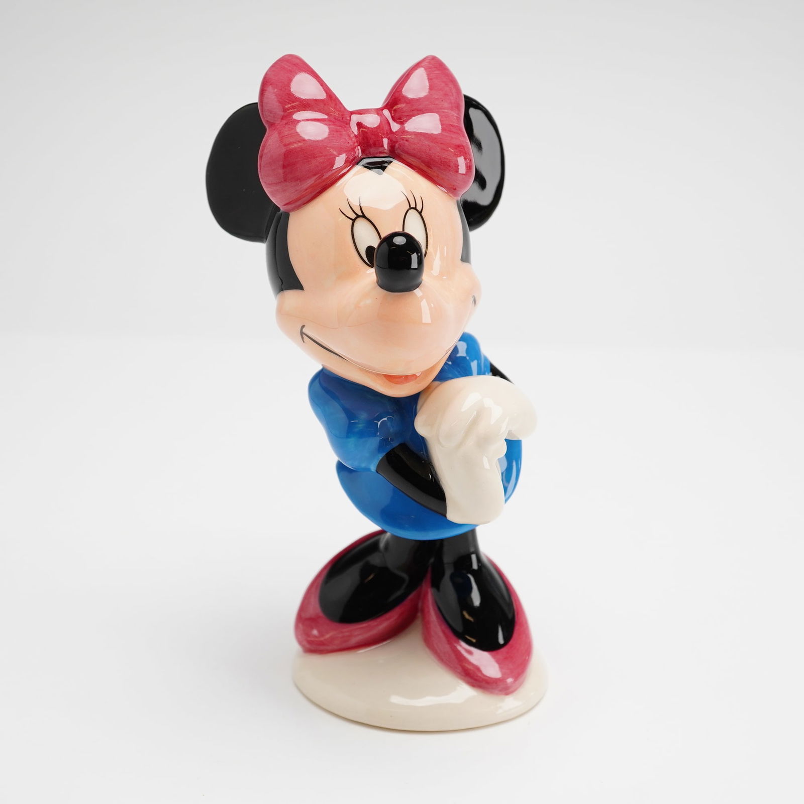 Royal Doulton The Mickey Mouse Collection Figurine, Minnie Mouse MM2 (1 of 4)