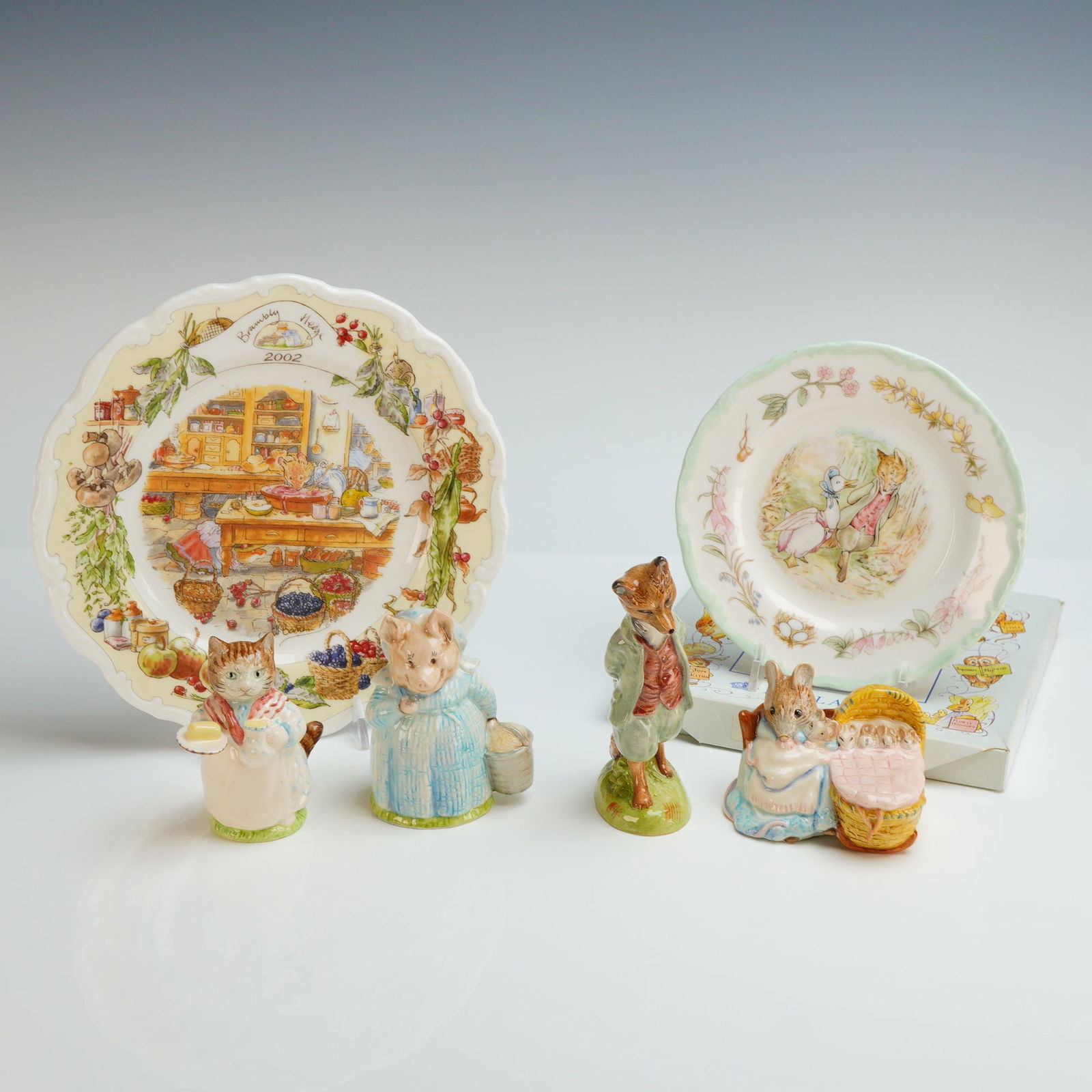 6pc Royal Albert Beatrix Potter Figurines and Plates (1 of 5)