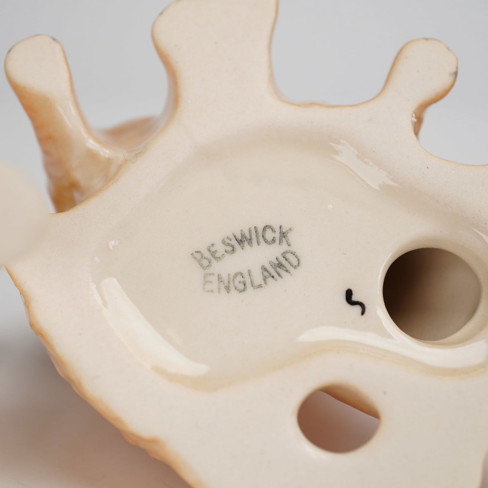 3pc Beswick Figurines - 4