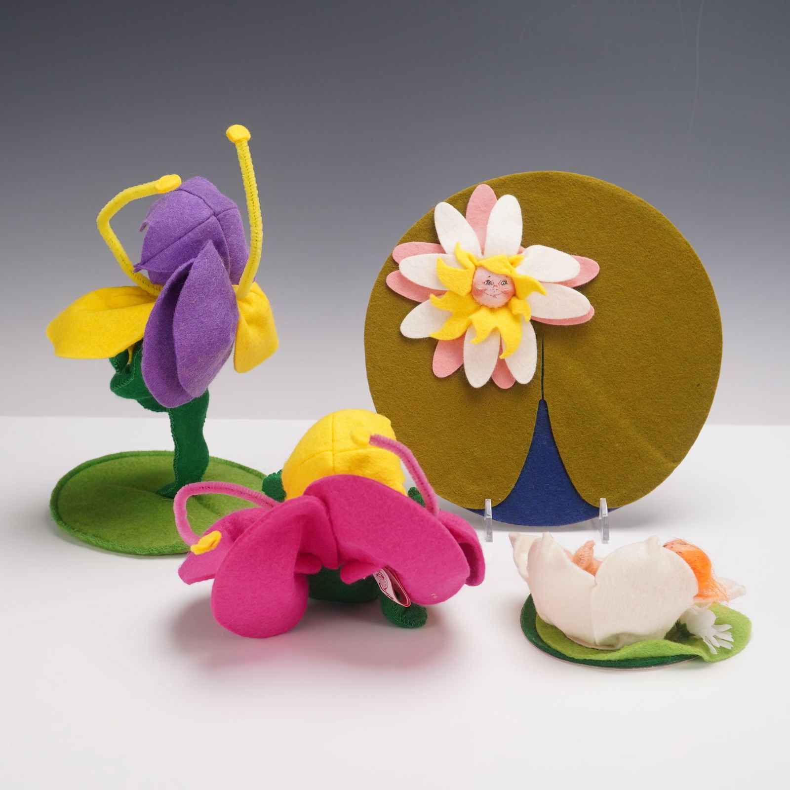 4pc Annalee Spring Flower Figures - 2