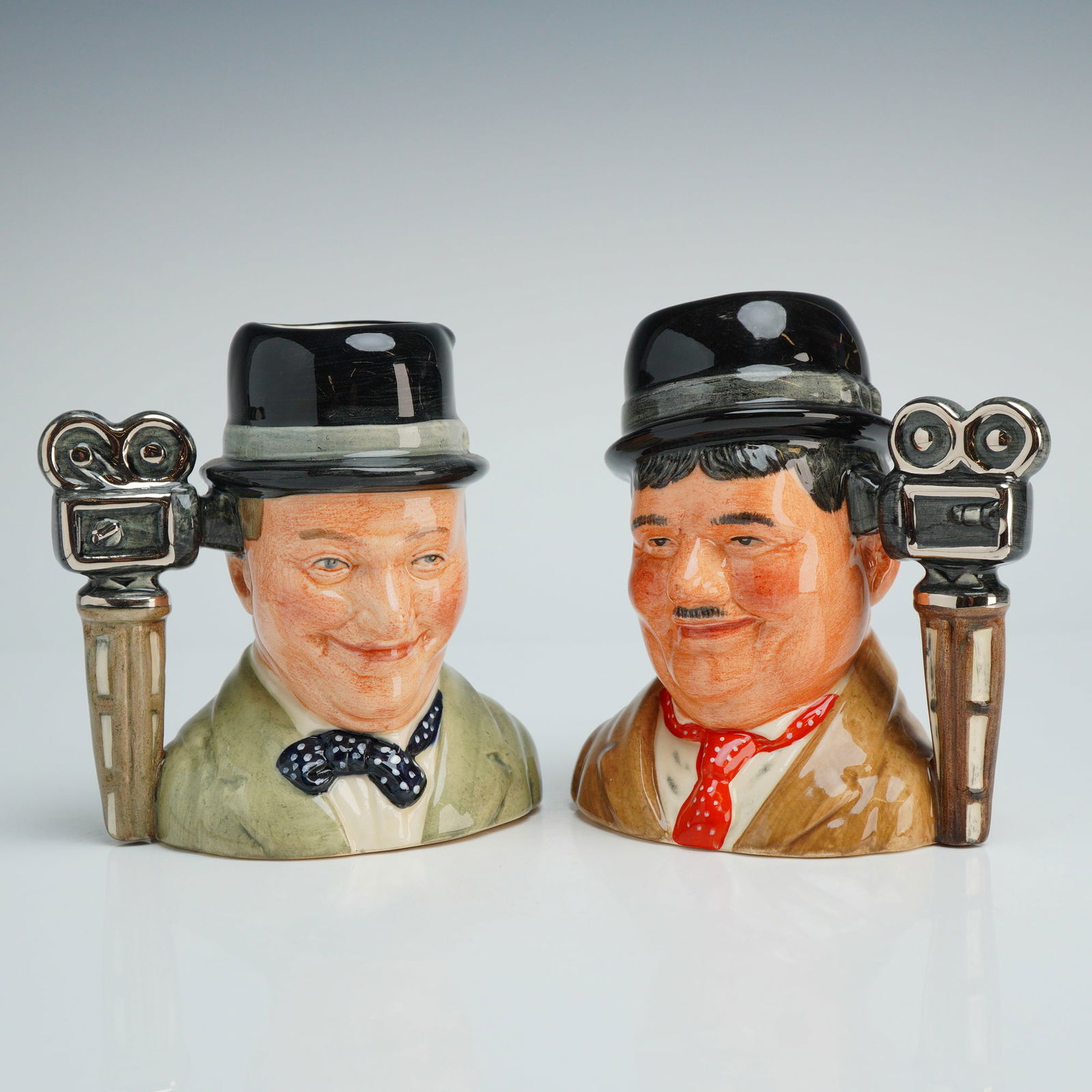 2pc Royal Doulton Small Character Jugs, Laurel and Hardy (1 of 3)