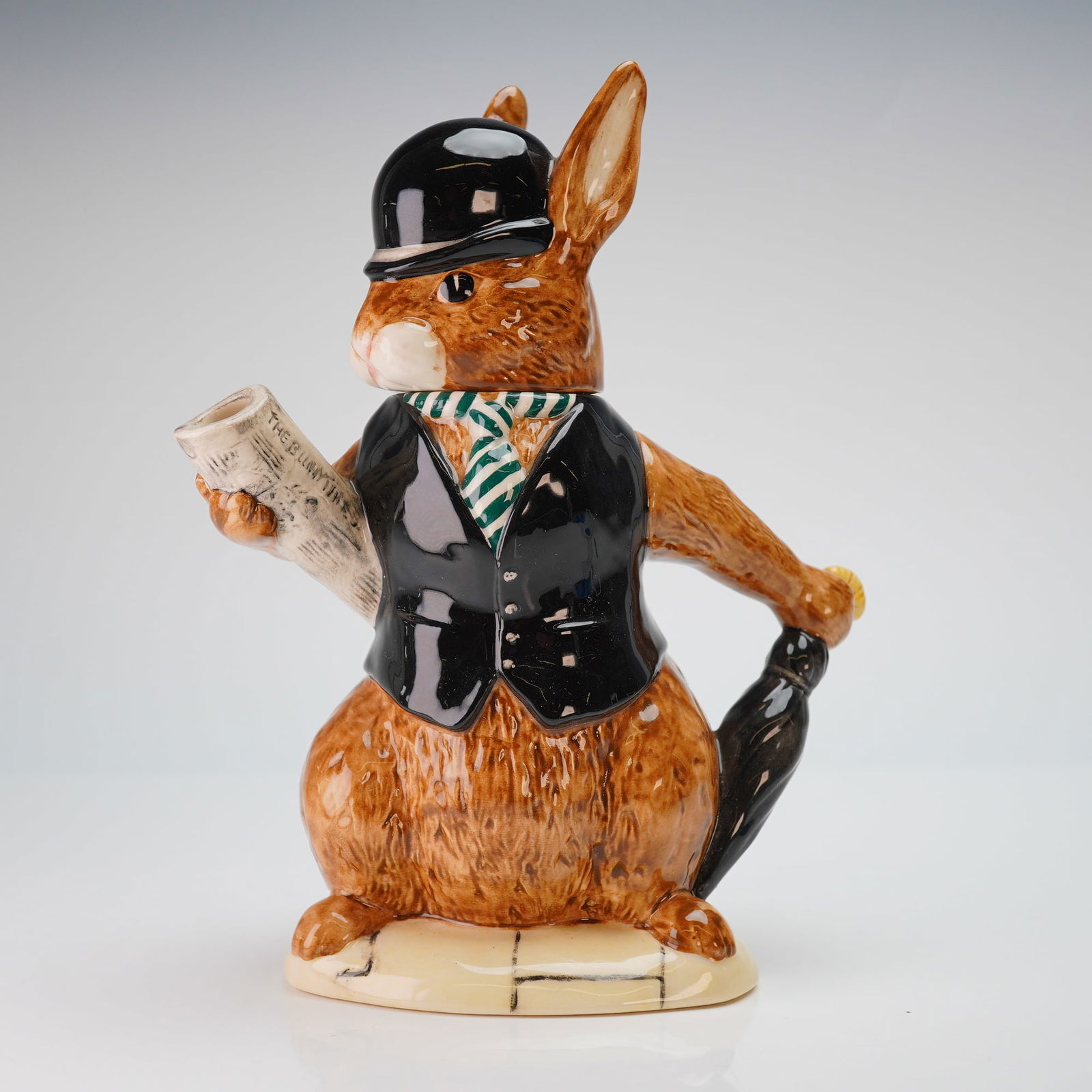 Royal Doulton Bunnykins Teapot, London City Gent D6966 (1 of 4)