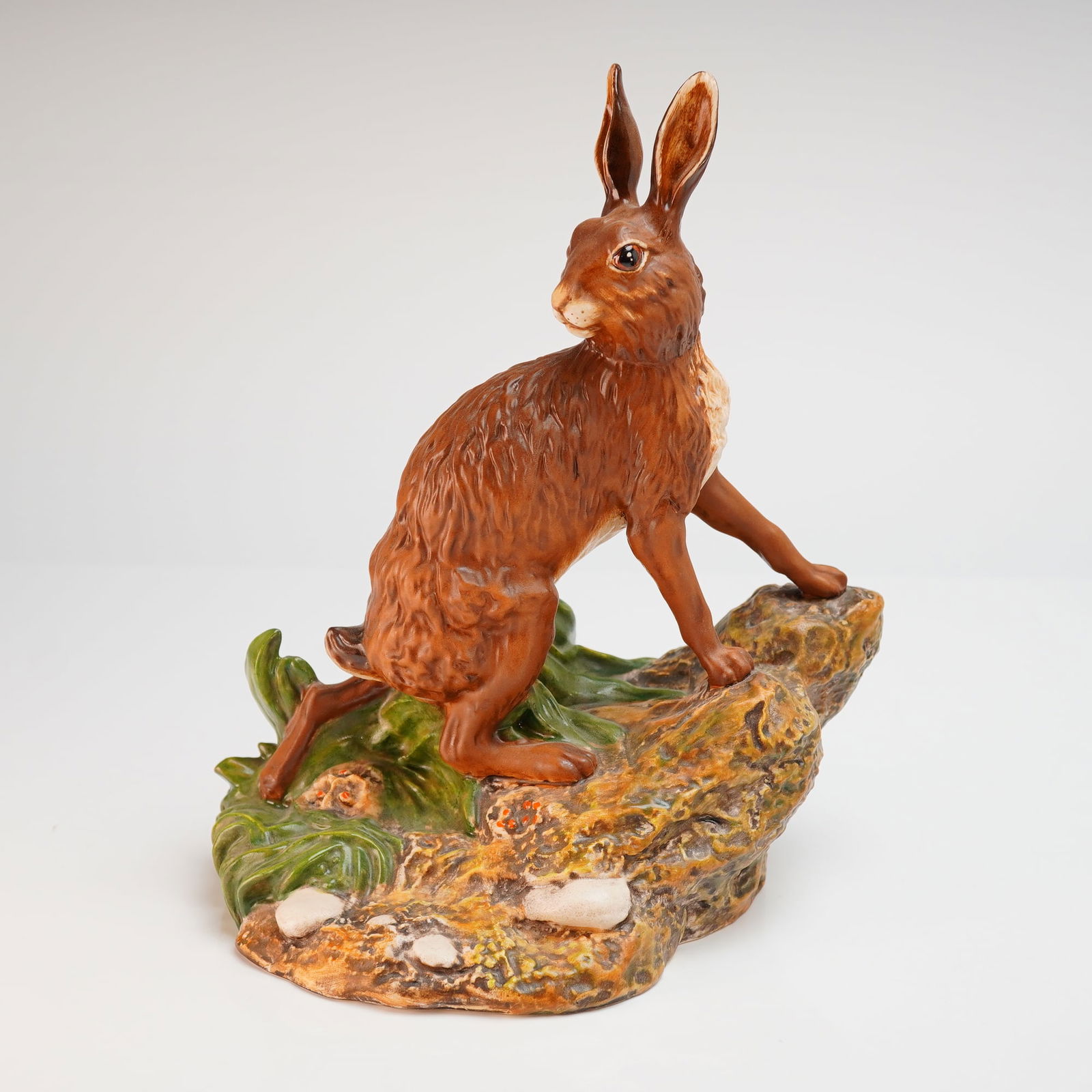 Royal Doulton Hare Figurine DA6 from The Wildlife Collection (1 of 3)
