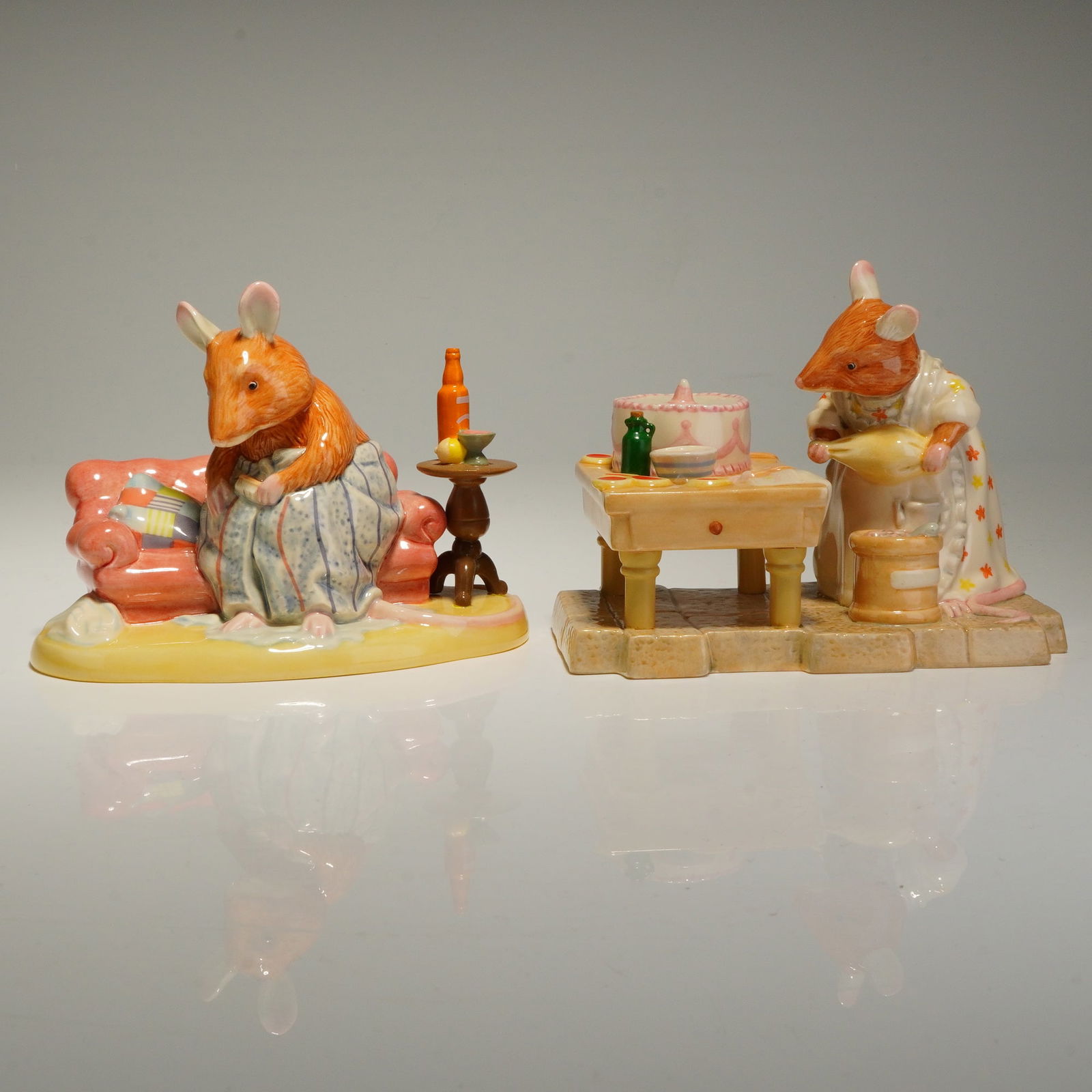 Two Royal Doulton Brambly Hedge Figurines, DBH50 & DBH52 (1 of 5)