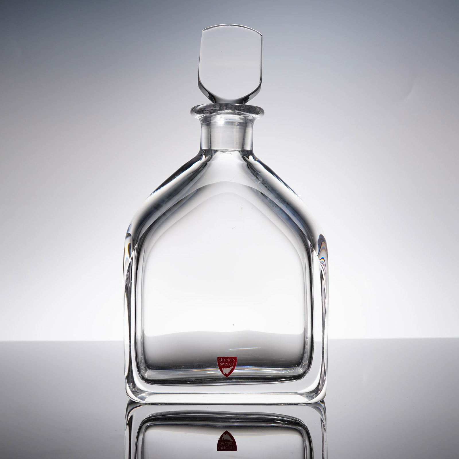 Orrefors Modernist Crystal Decanter and Stopper (1 of 5)