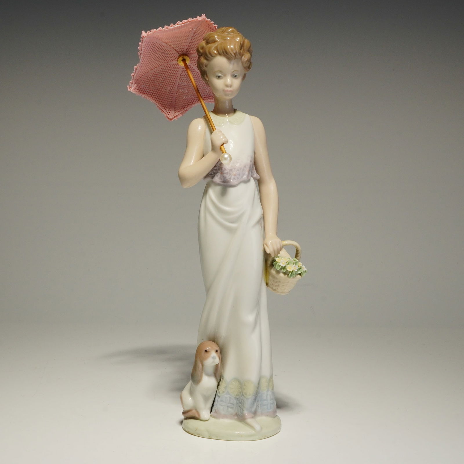 Lladro Porcelain Figurine, Garden Classic 01007617 (1 of 5)
