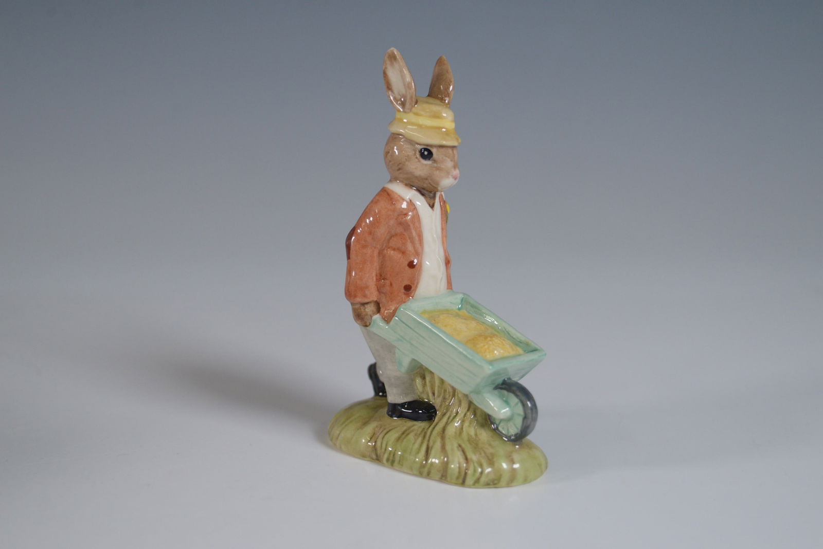 Royal Doulton Bunnykins Figurine, Gardener Bunnykins DB156 (1 of 4)