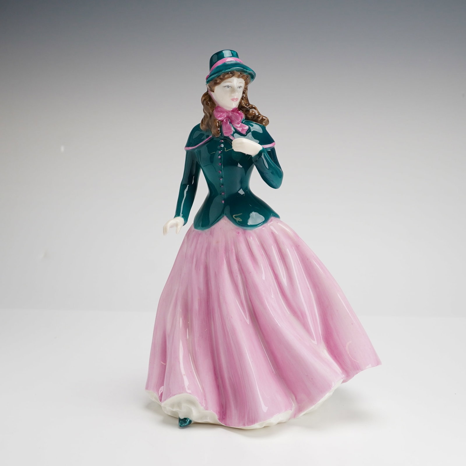 Royal Doulton Classics Figurine, Sweet Devotion HN4625 (1 of 3)