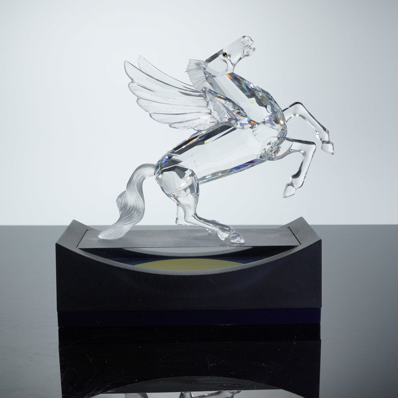 Swarovski Fabulous Creatures Pegasus 1998 Annual Edition Crystal Figurine (1 of 5)