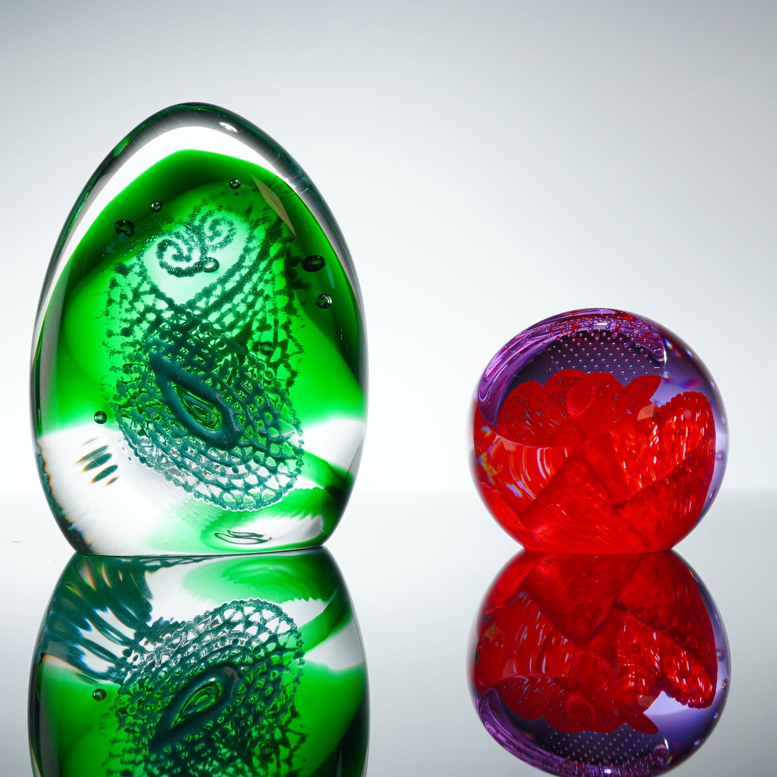 Two Caithness Art Glass Paperweights, Paisley Twists and Love Hearts (1 of 4)