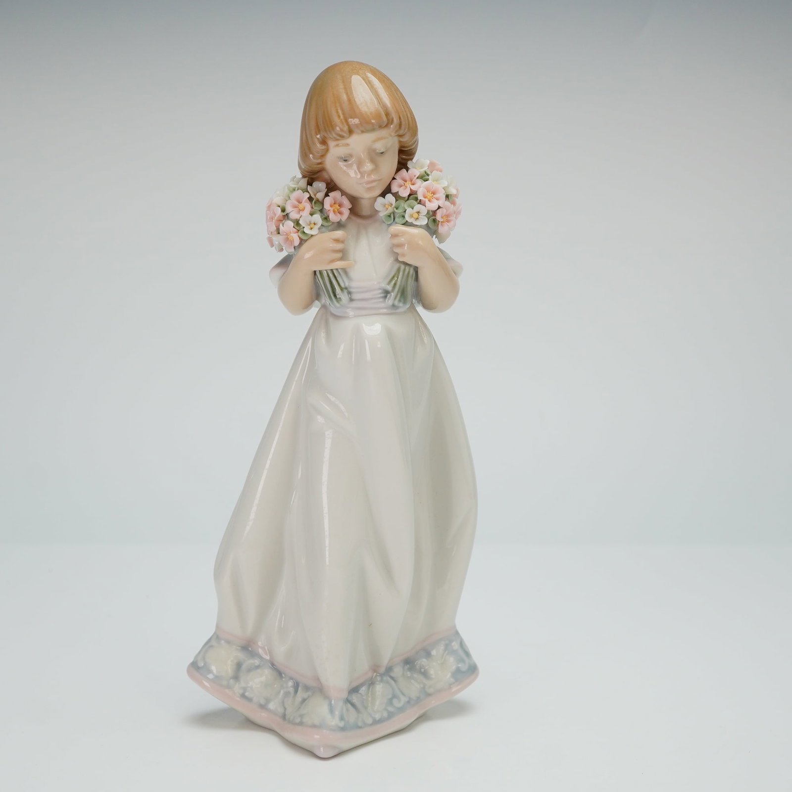 Lladro Porcelain Figurine Spring Bouquets 01007603 (1 of 4)