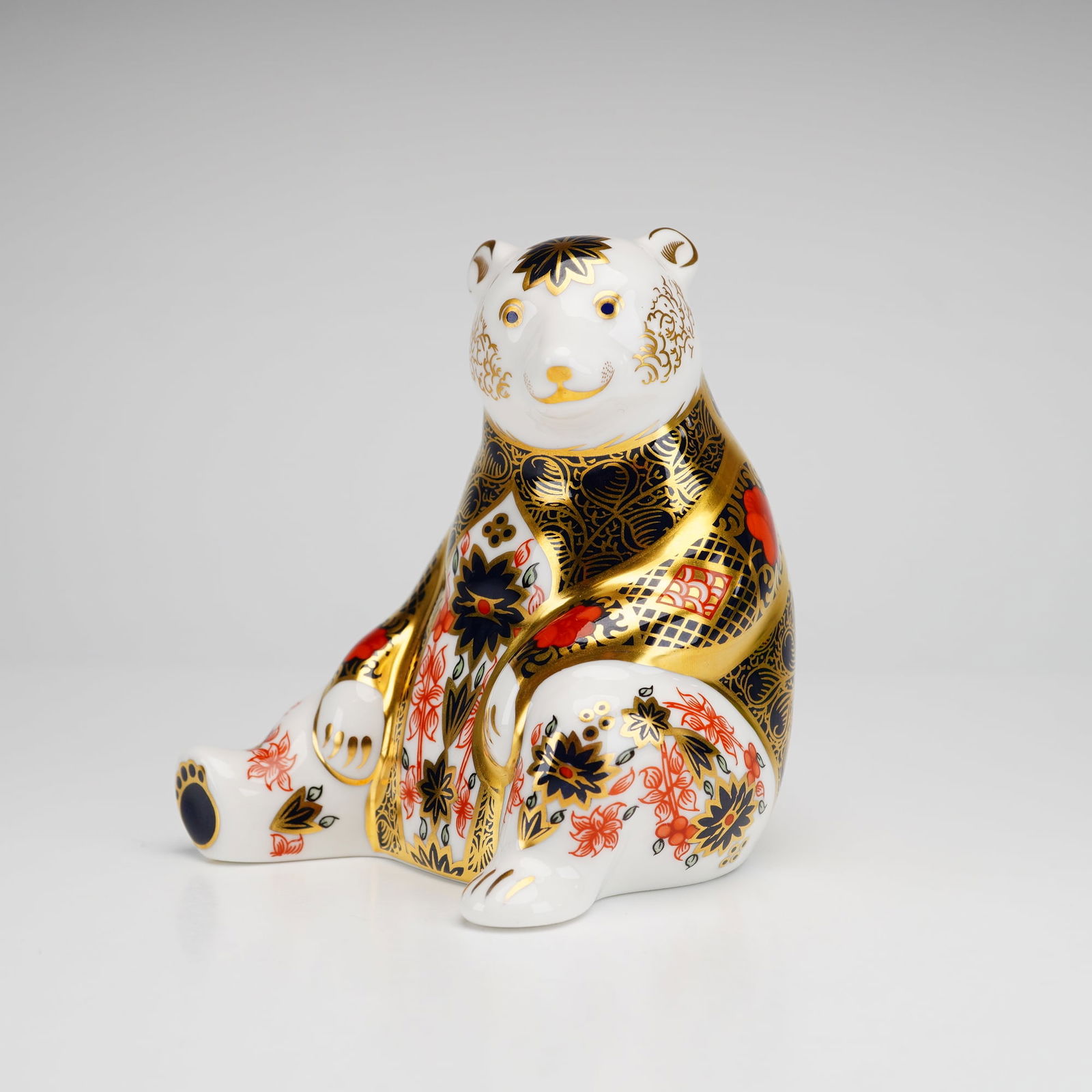 Royal Crown Derby Porcelain Old Imari Paperweight, Honey Bear (1 of 4)