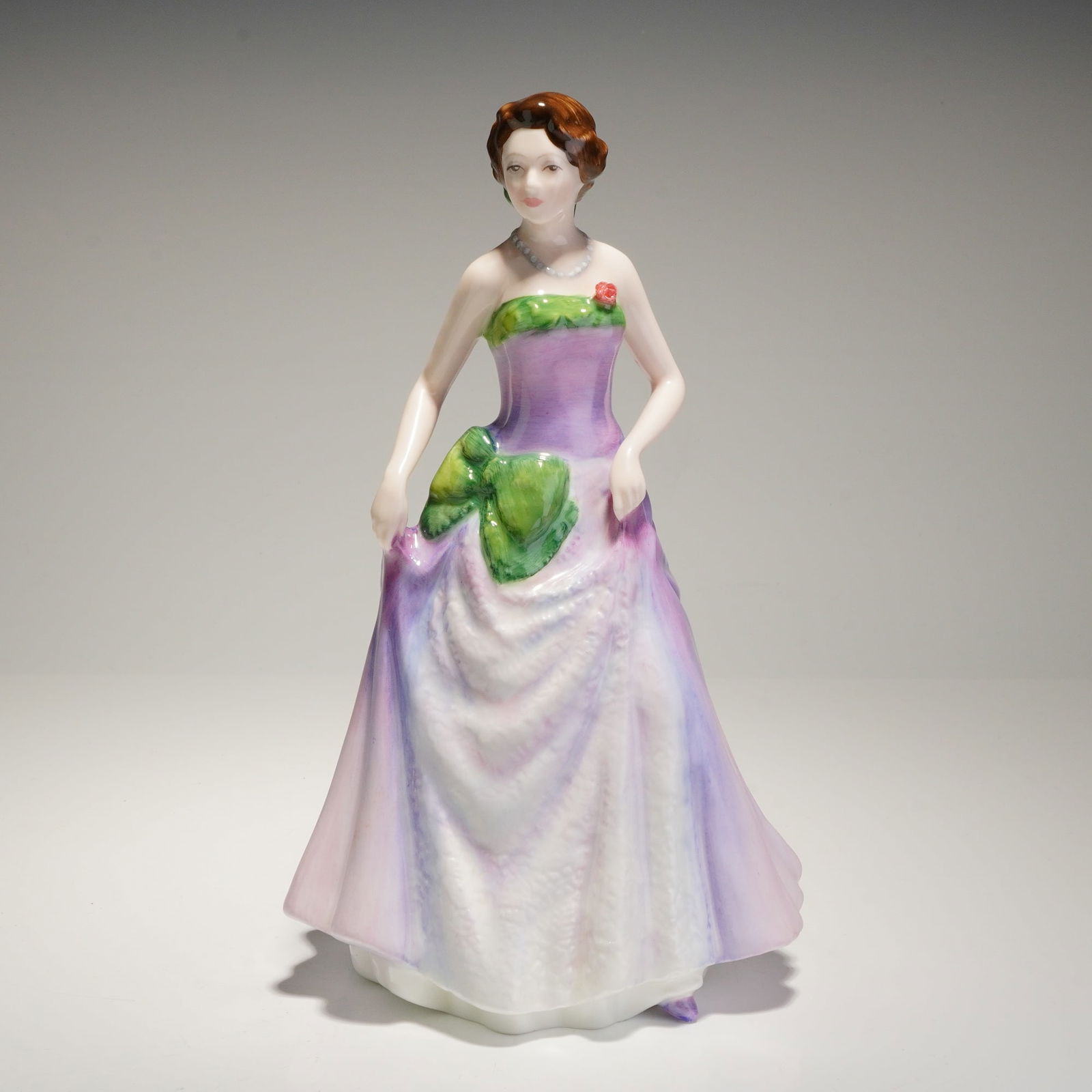 Royal Doulton Jessica HN3850 Figure of the Year 1997 (1 of 4)