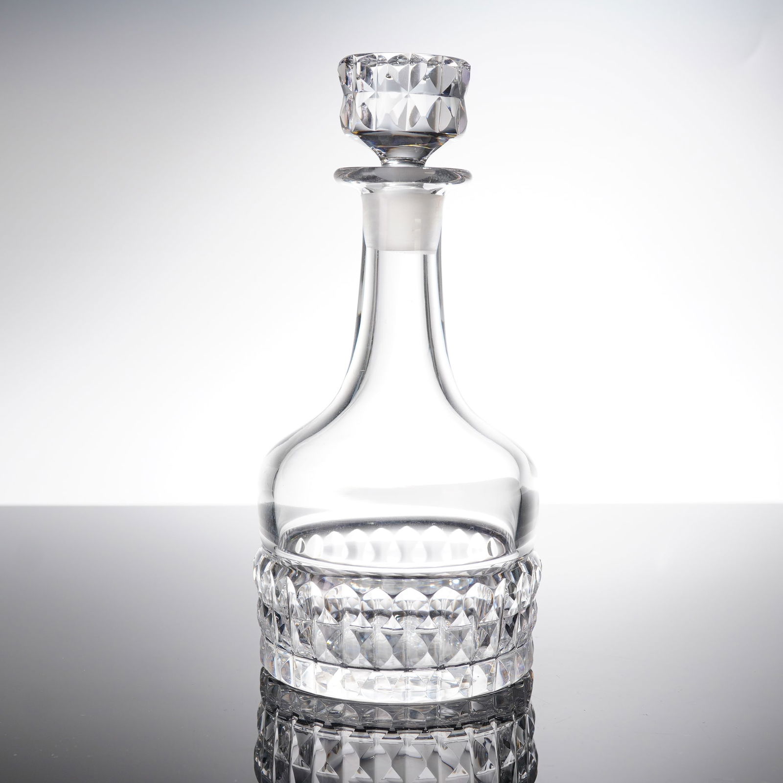 Orrefors Silvia Cut Crystal Decanter and Stopper (1 of 4)