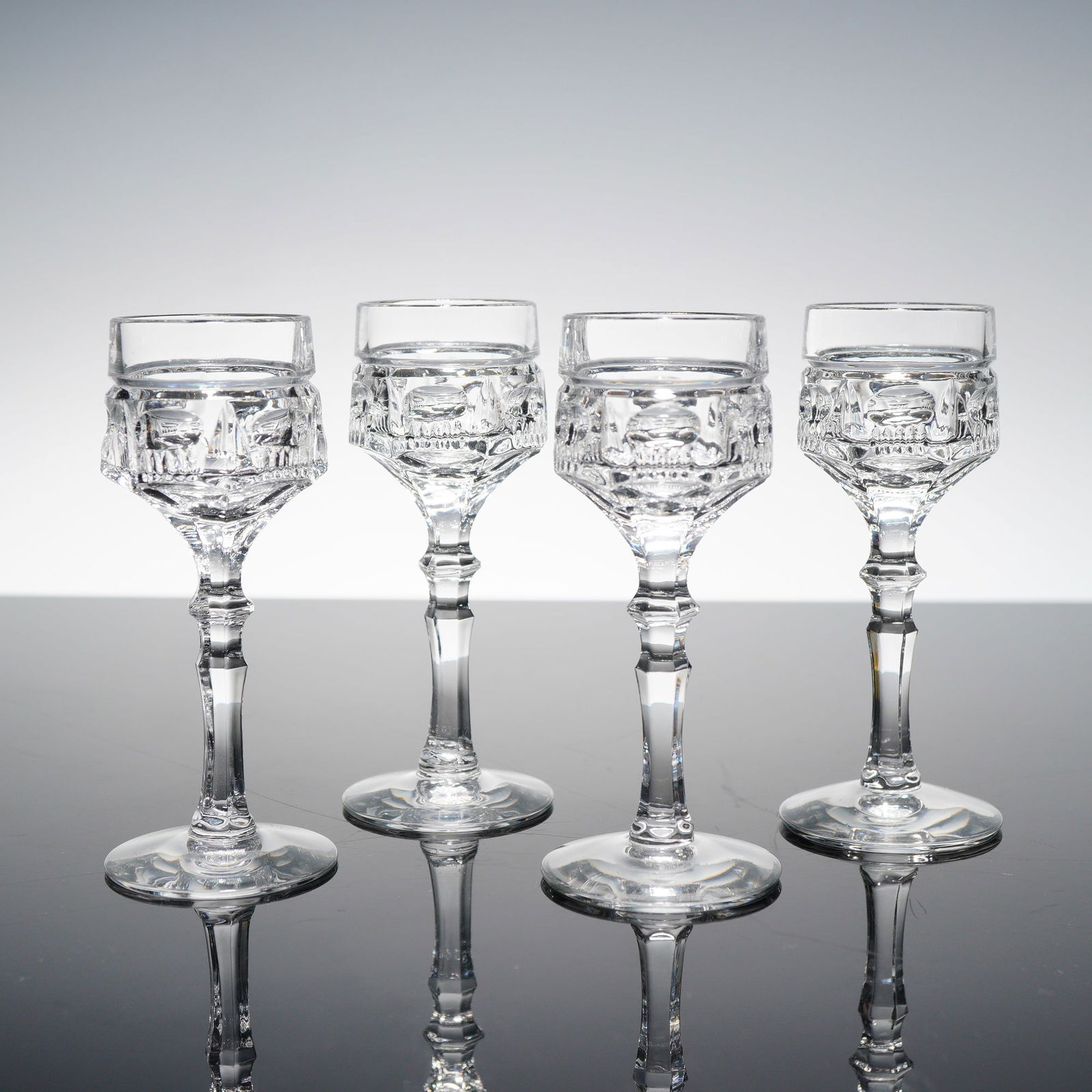 4pc Clear Cut Crystal Cordial Glasses (1 of 2)