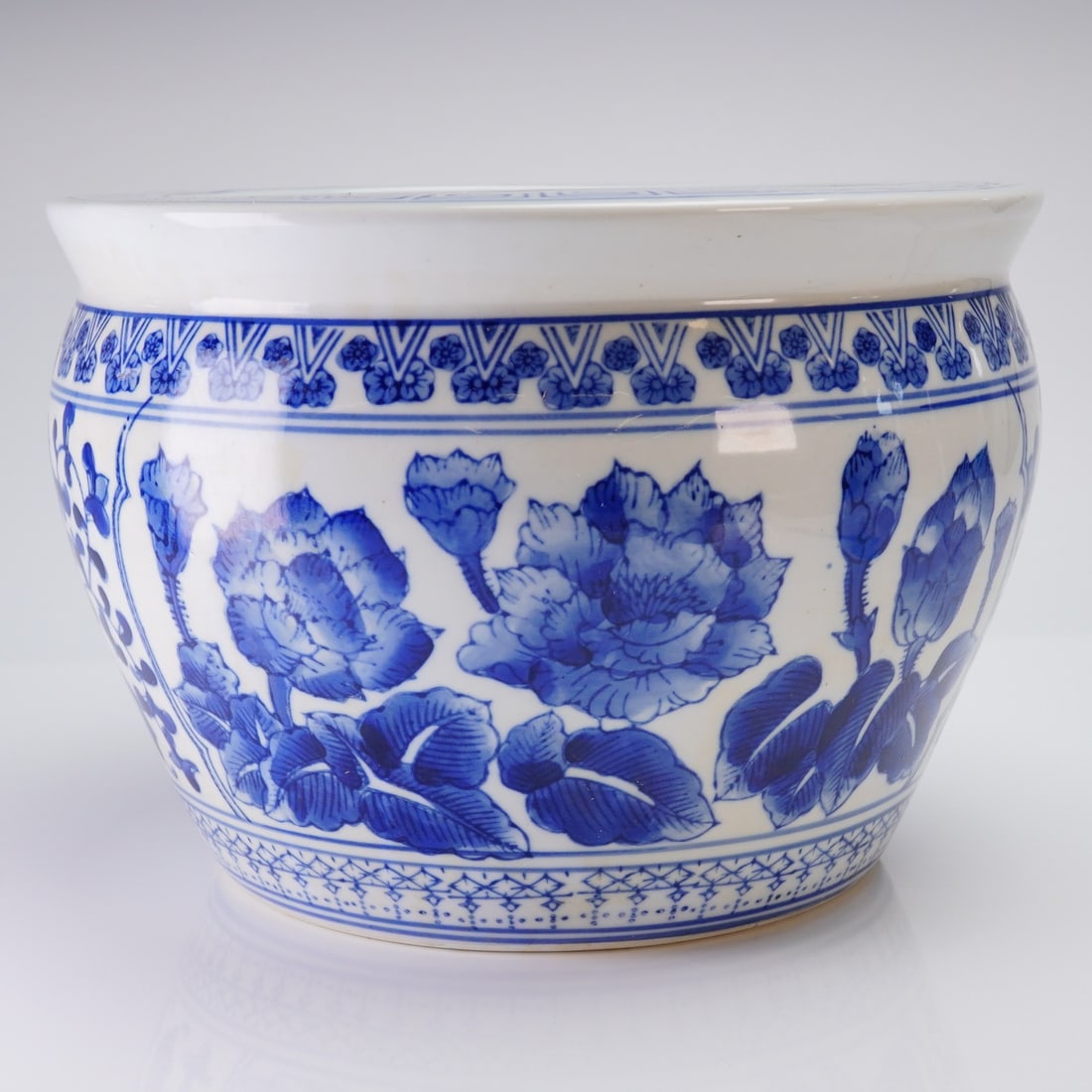 Blue and White Chinese Porcelain Jardiniere (1 of 5)