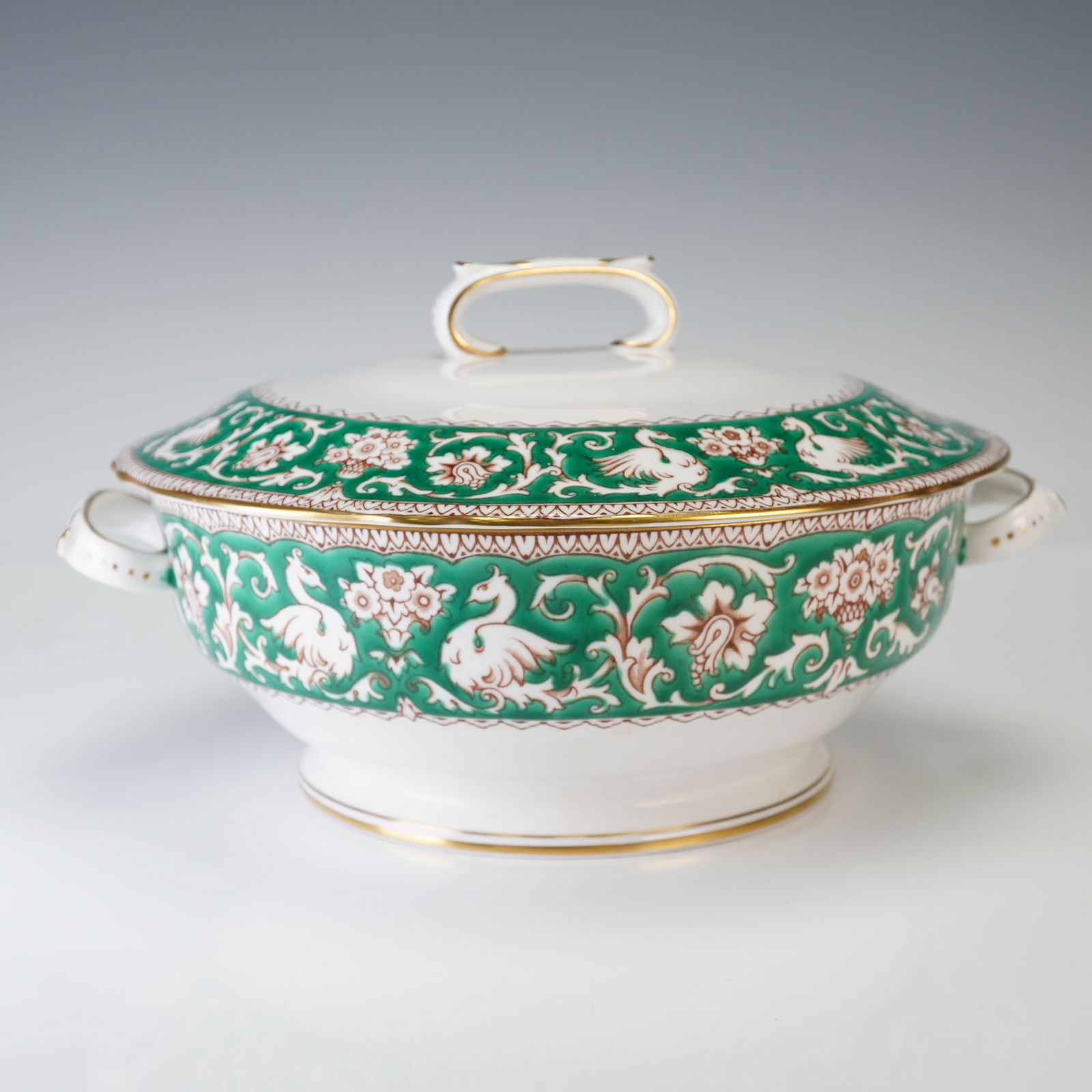 Crown Staffordshire Bone China Covered Serving Dish, Ellesmere Green (1 of 7)